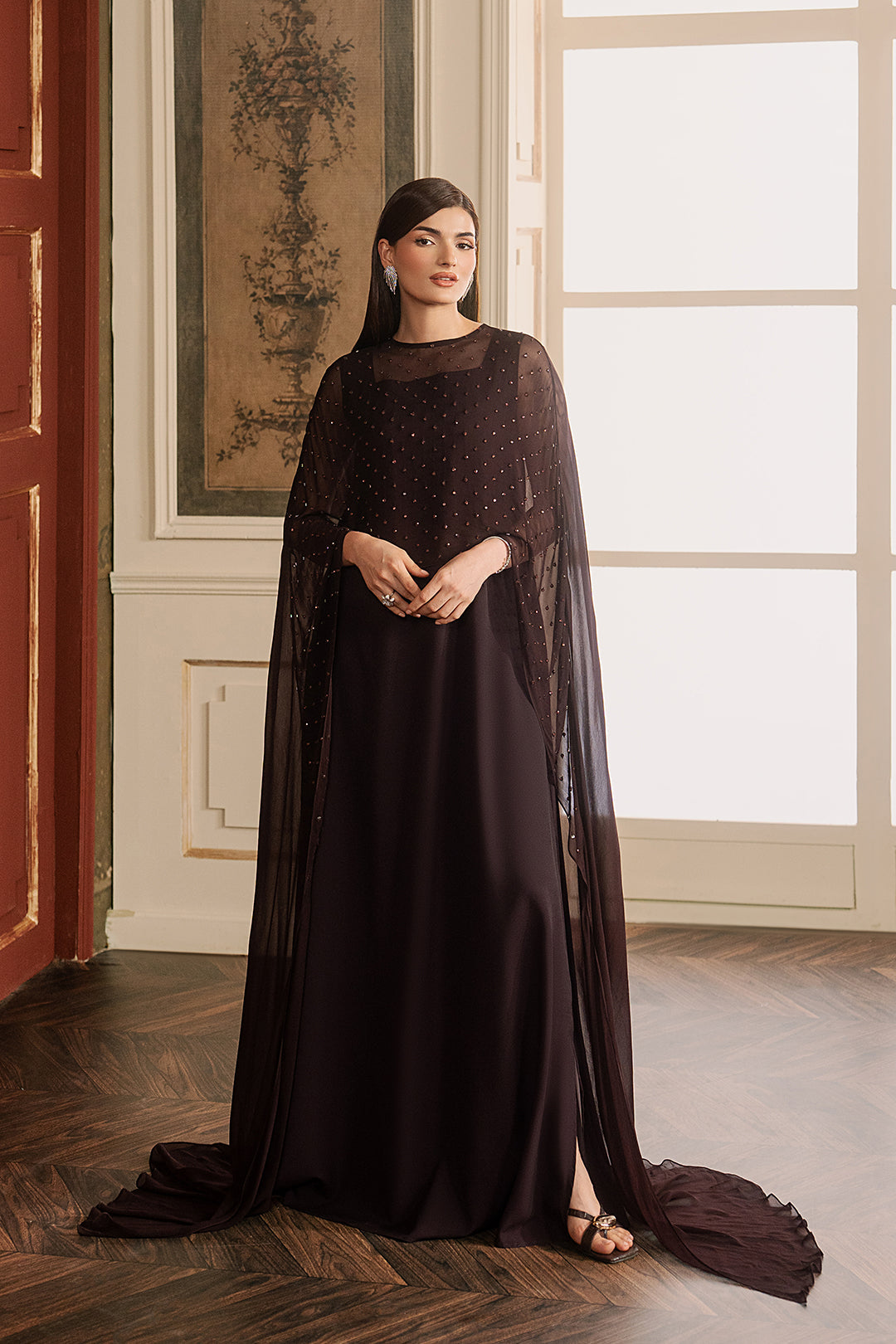 Veshaal Cape Set
