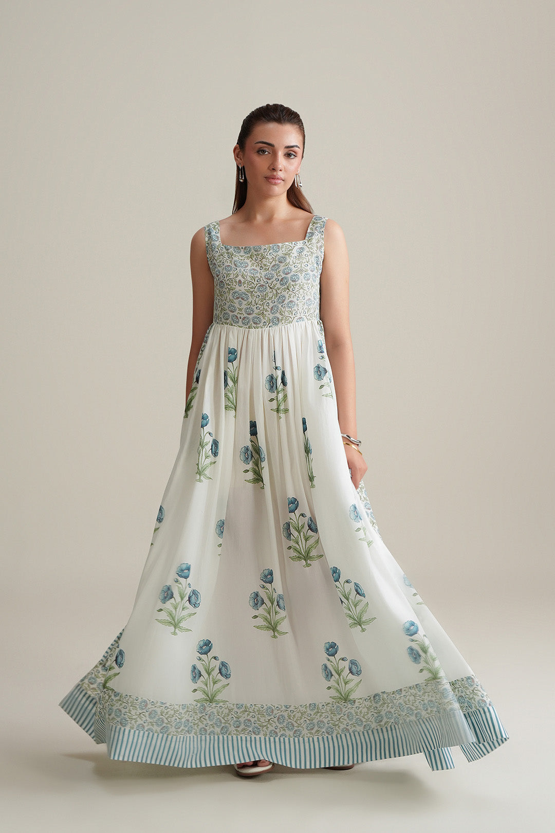 Zela Dress (Sleeveless)