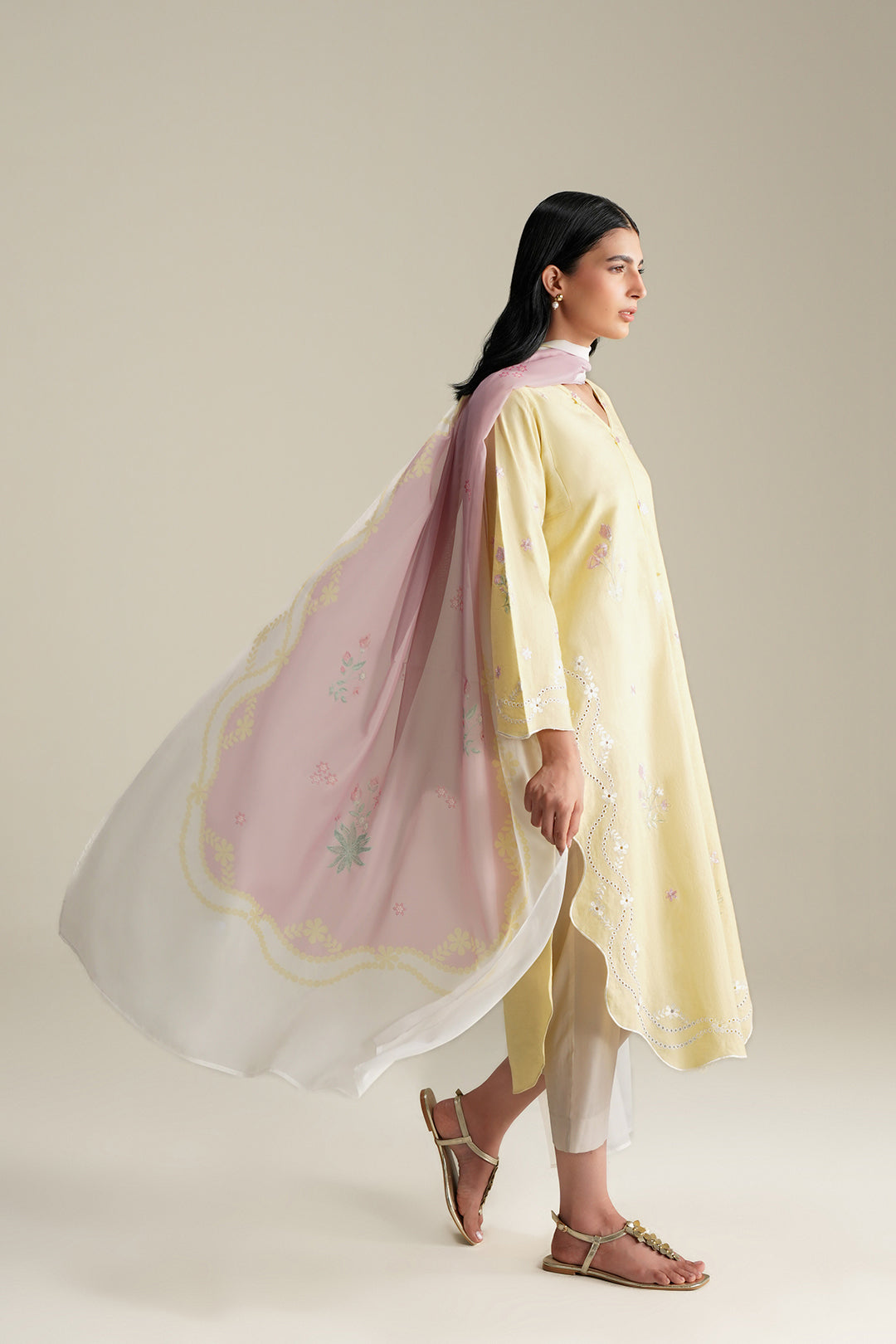 Elara Dupatta