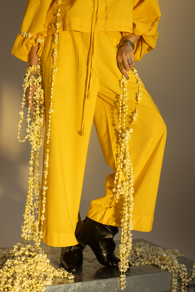 Motia Easy-Fit Trousers