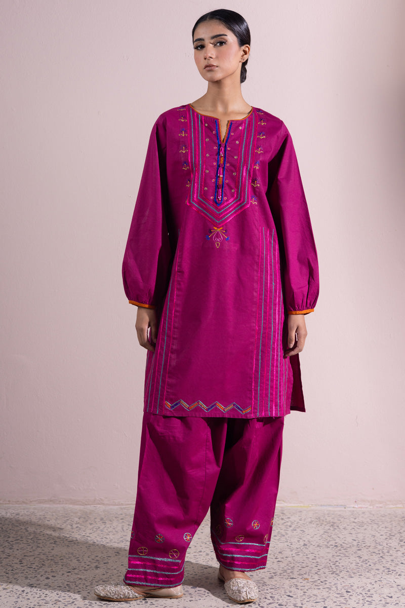 Hand-Embroidered Sainchi Set