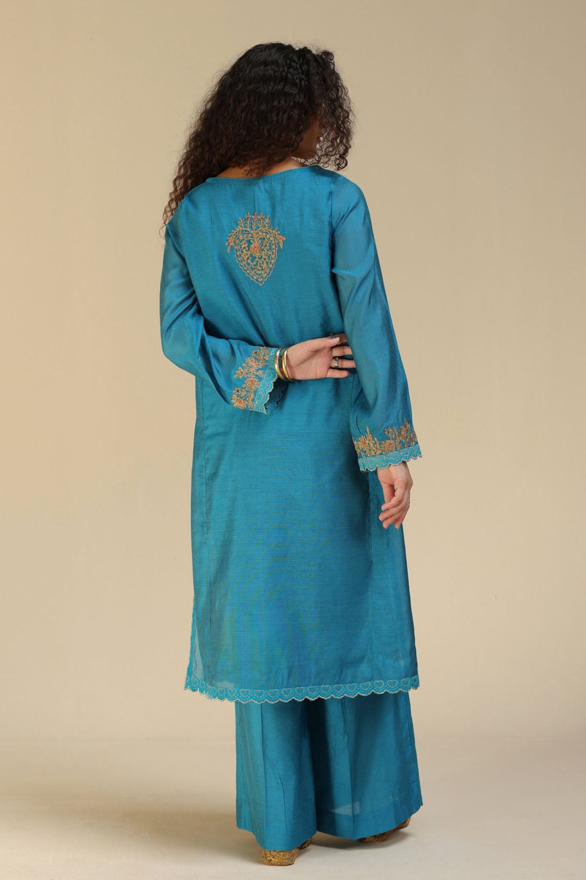 Gilded Embroidered Set