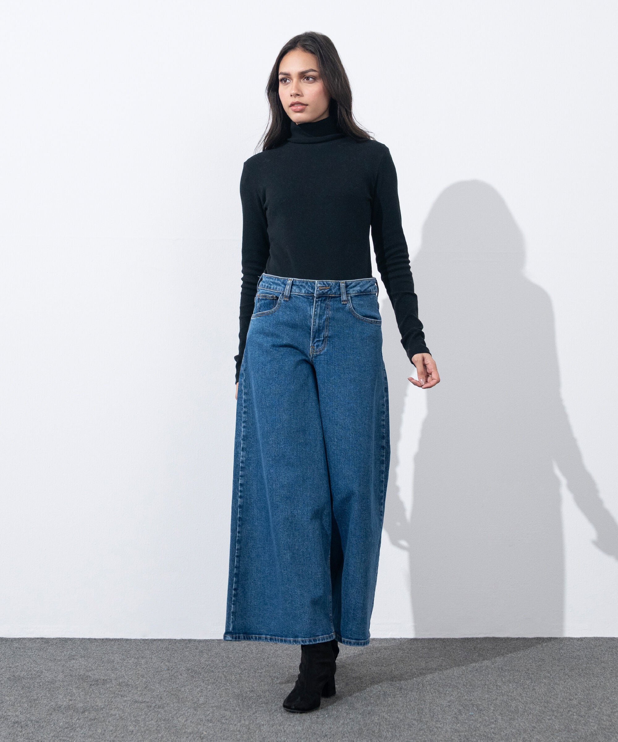 Women's Western Wear Light Blue Wash Super Wide Leg Jeans