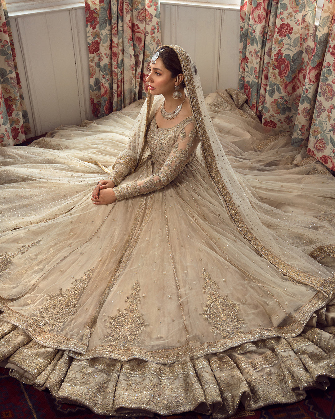 Faiza Saqlain – Anamta Style