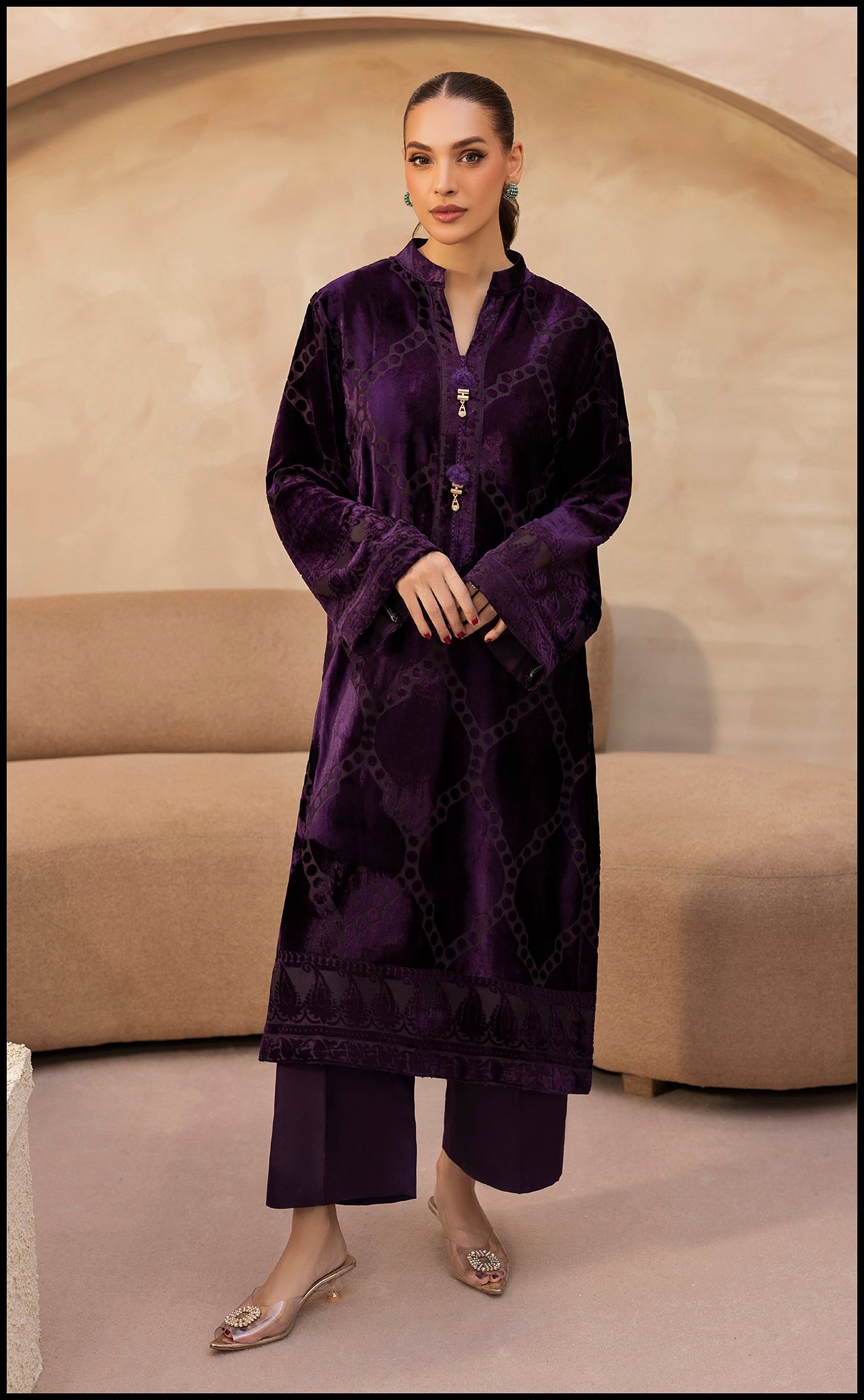 https://cdn.shopify.com/s/files/1/0560/5431/7229/files/WEB18_0d5127ba-7328-4b08-b608-e5e75854048a.jpg?v=1762523065