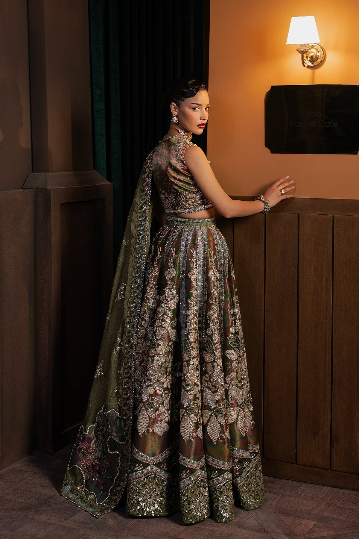 Afrozeh – Mahsil Style