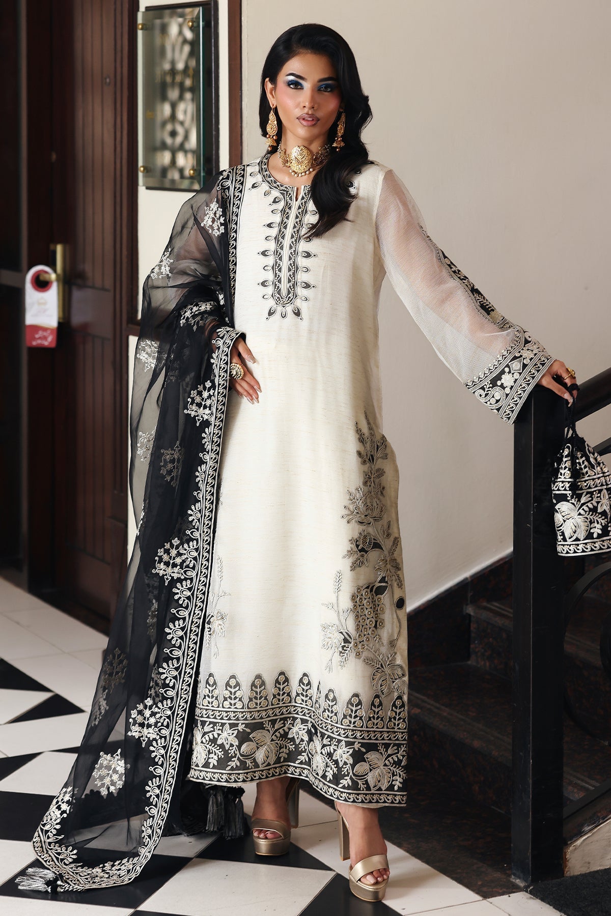3-PC Embroidered Cotton CMA-5-236