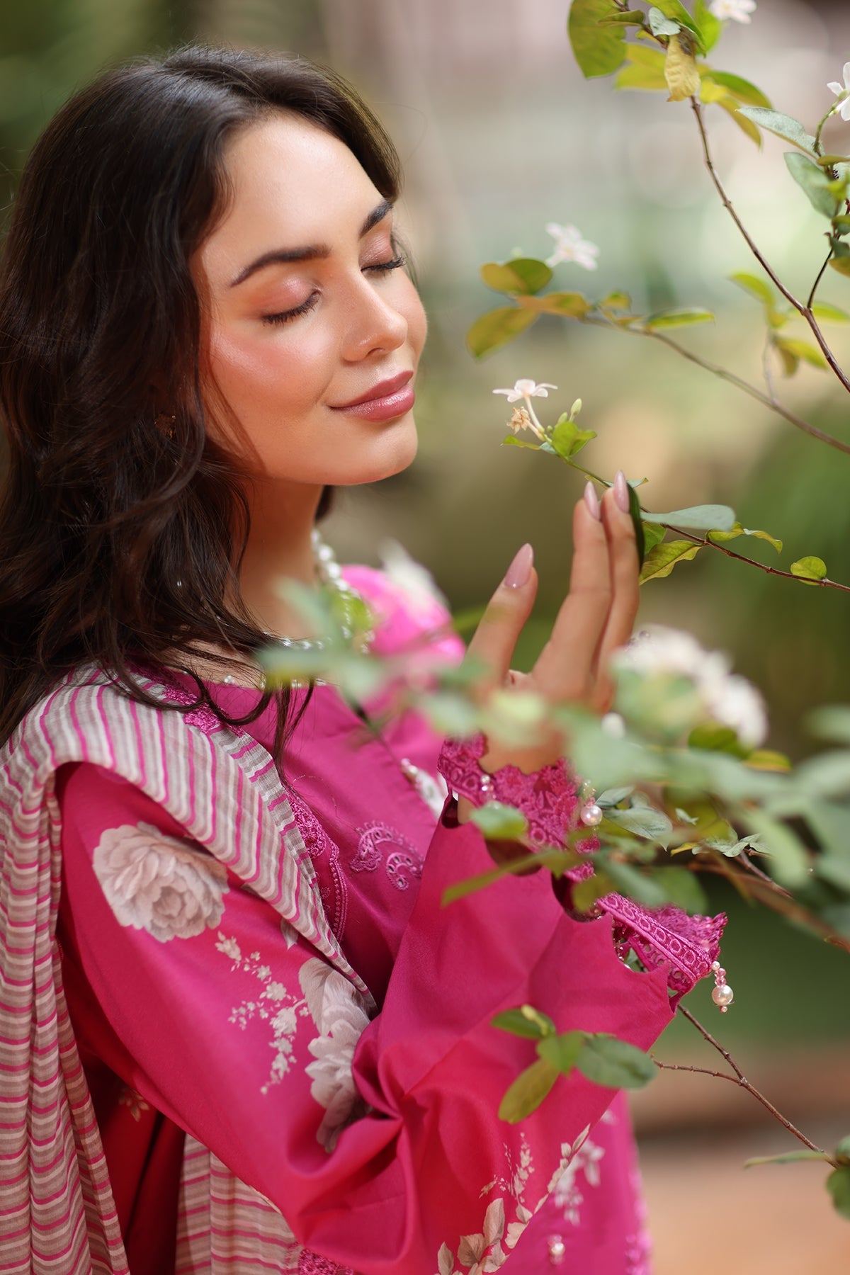 3-PC Unstitched Embroidered Lawn Collection RM6-01