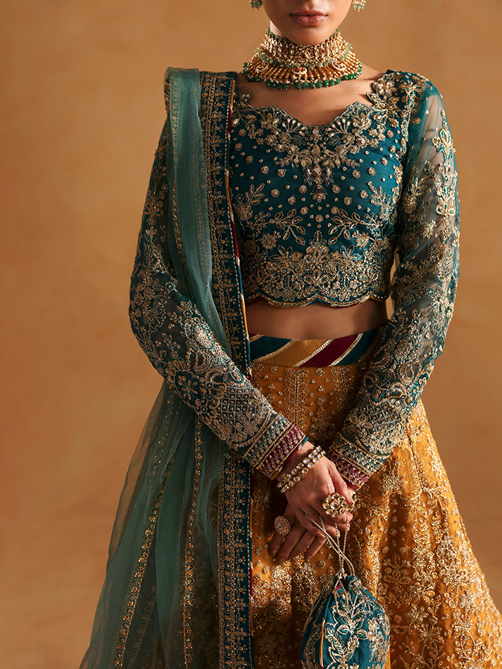 Gulaal – Zoia Style