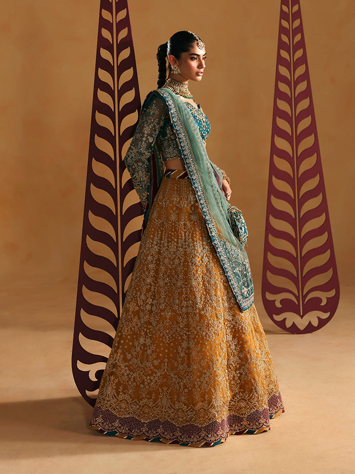 Gulaal – Zoia Style