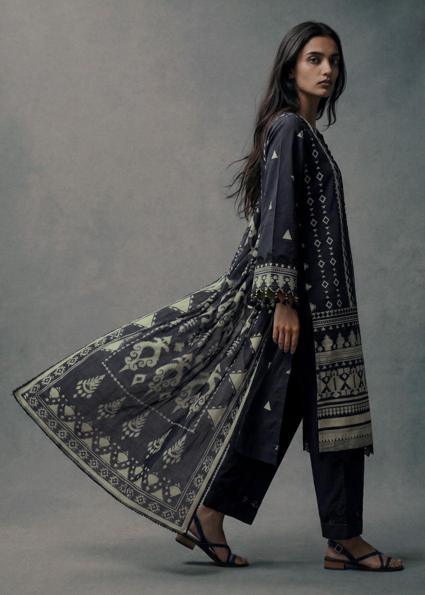 Black-Digital Printed Lawn-3 Piece (WU3PPBS26LI5J1)