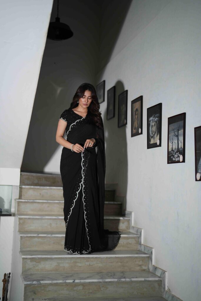 Black Swan – Ayeza Khan