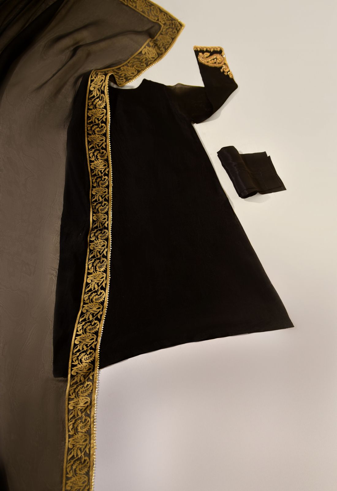 Magna Black