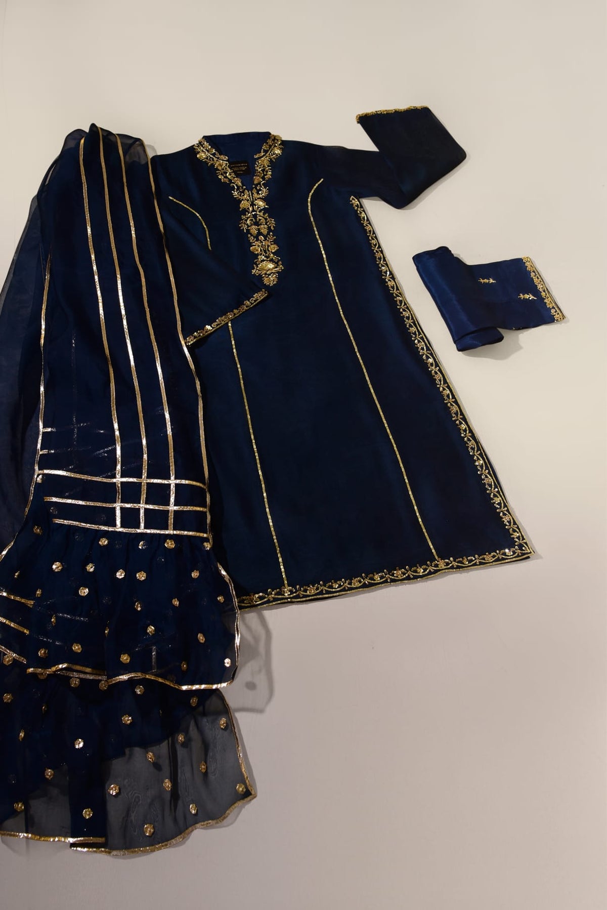 Kayali Navy Blue