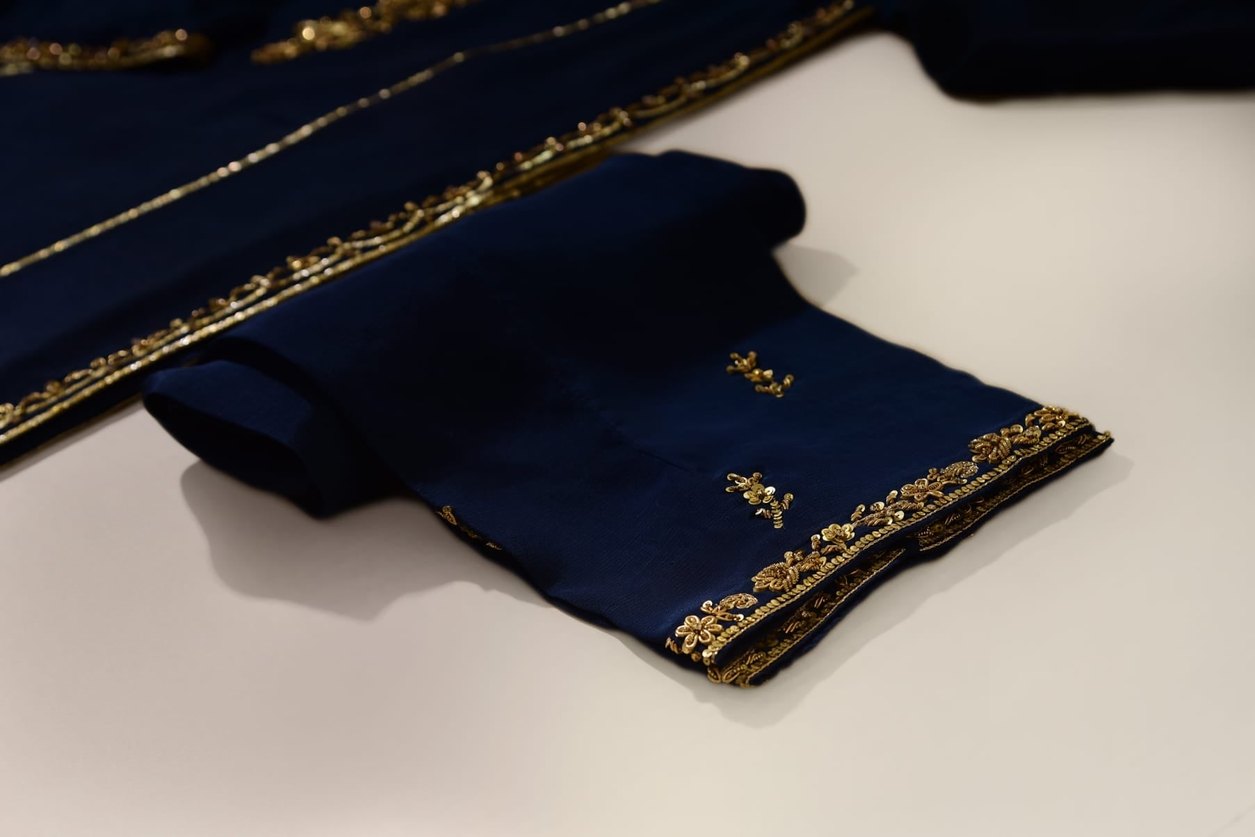 Kayali Navy Blue