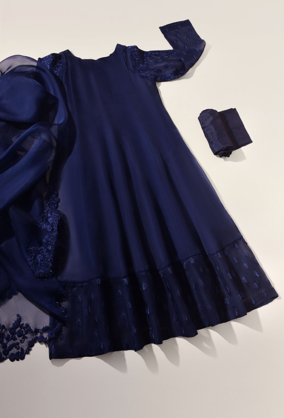 Nighaar Navy Blue