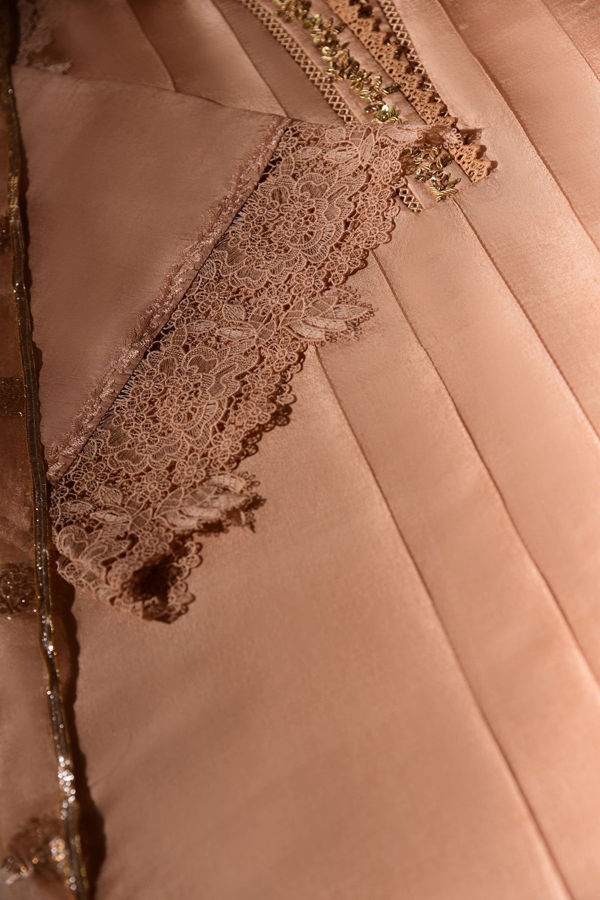 Lacey Taupe