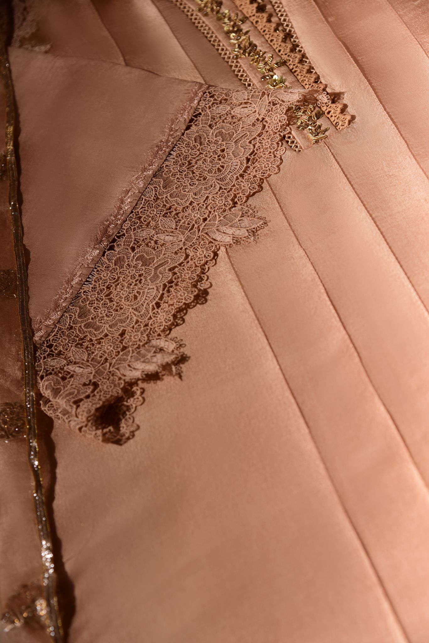 Lacey Taupe