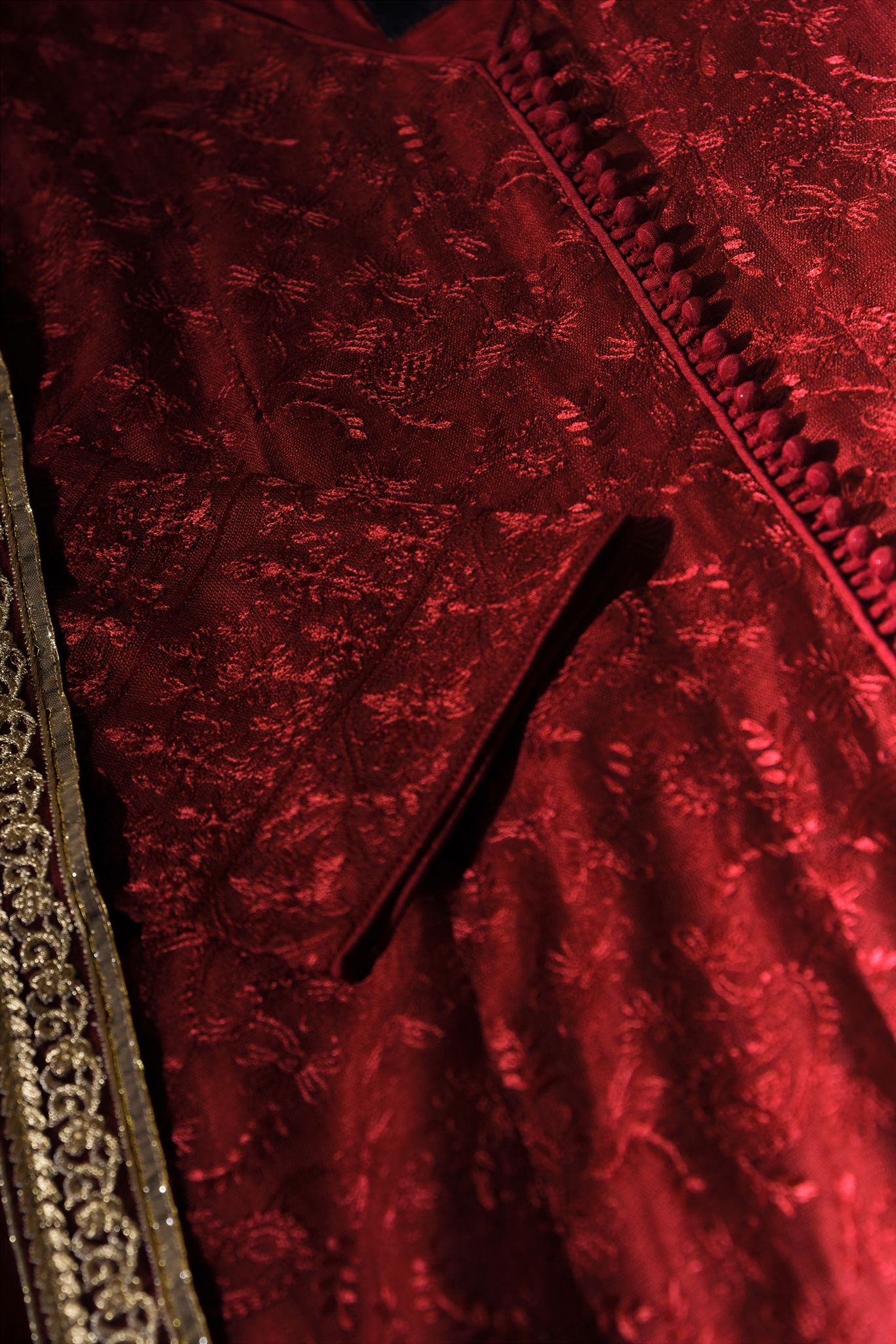 Maroon Embroidered Pishwas
