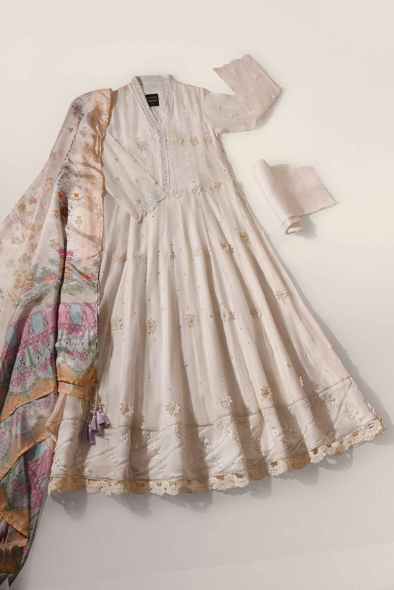 https://cdn.shopify.com/s/files/1/0282/3926/5889/products/WhatsAppImage2023-04-10at21.21.38.jpg?v=1755263156