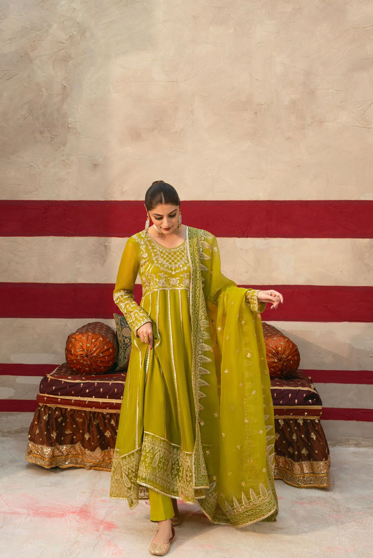 Mehndi Green Pishwas - MEHNDI-GREEN-PISHWAS