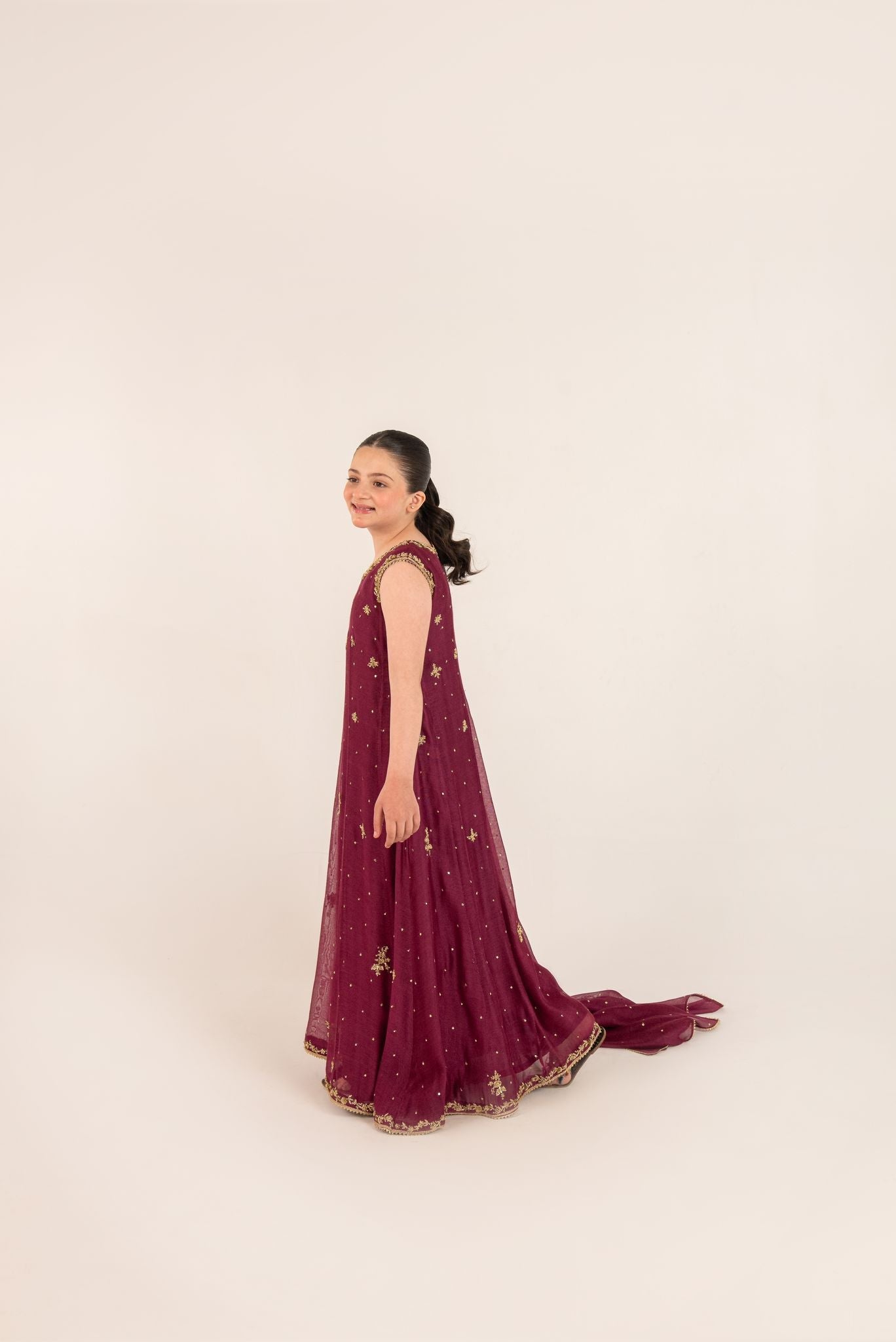 Inaya Plum - K