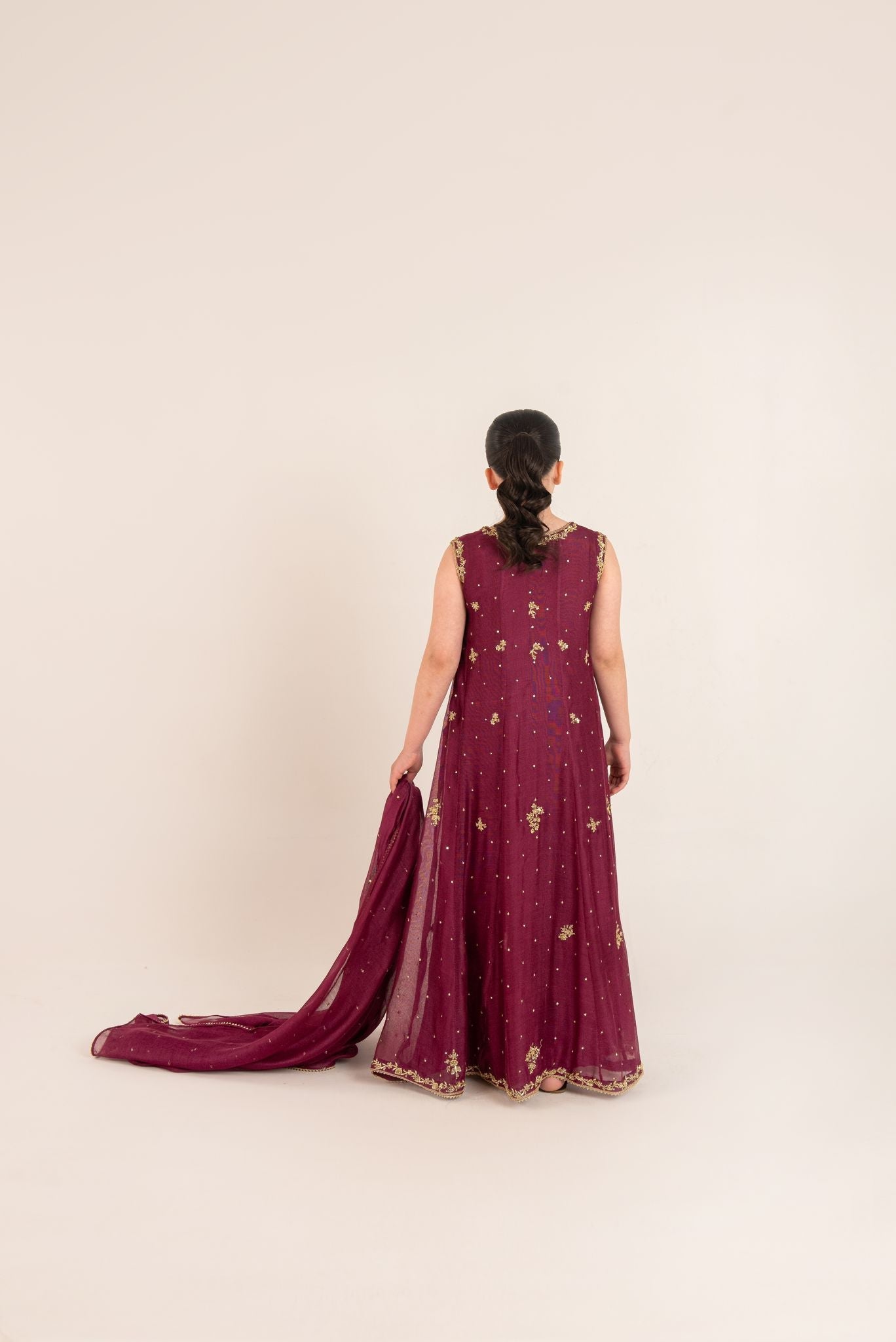 Inaya Plum - K