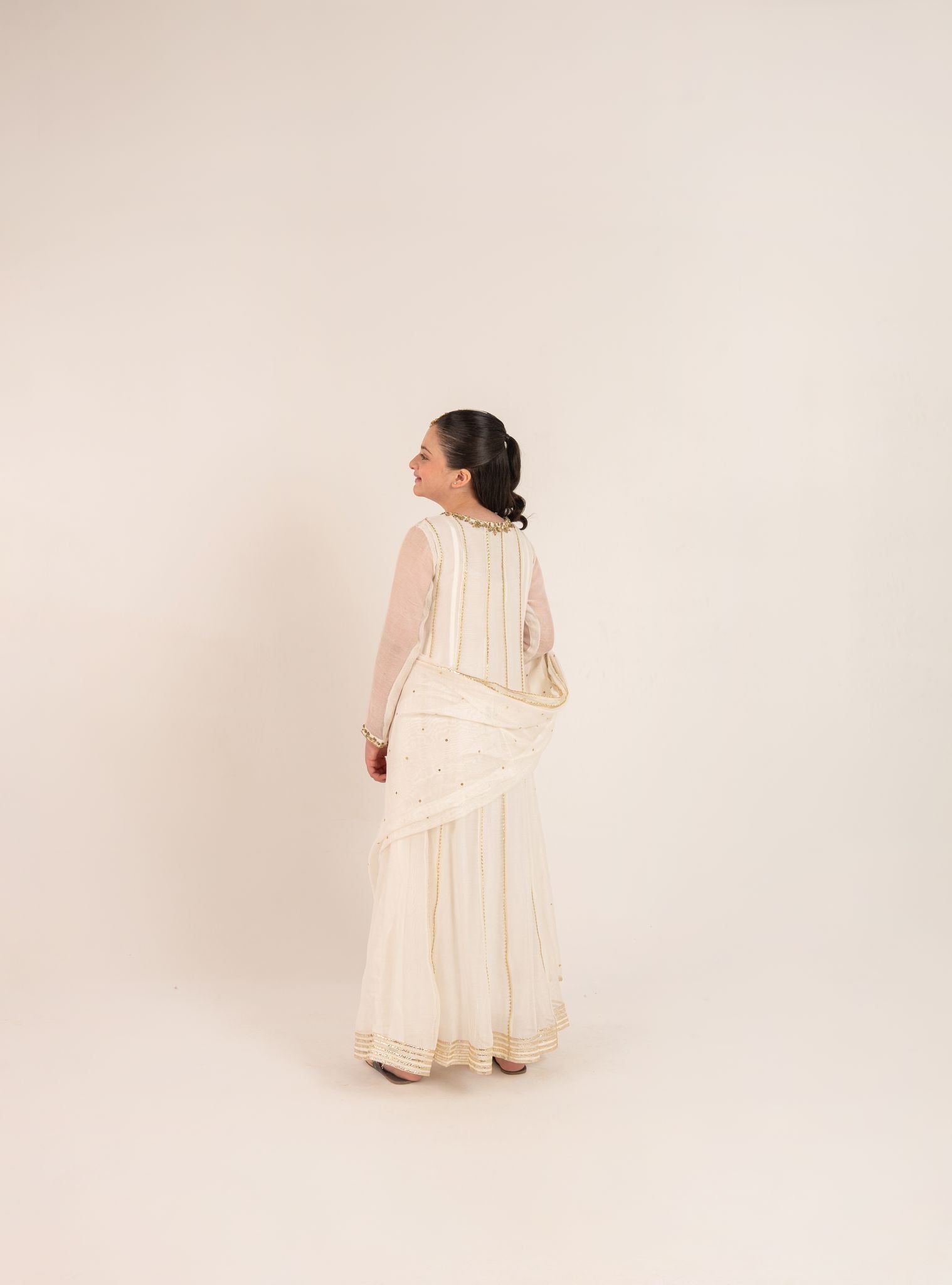 Inaya White Gotah - K