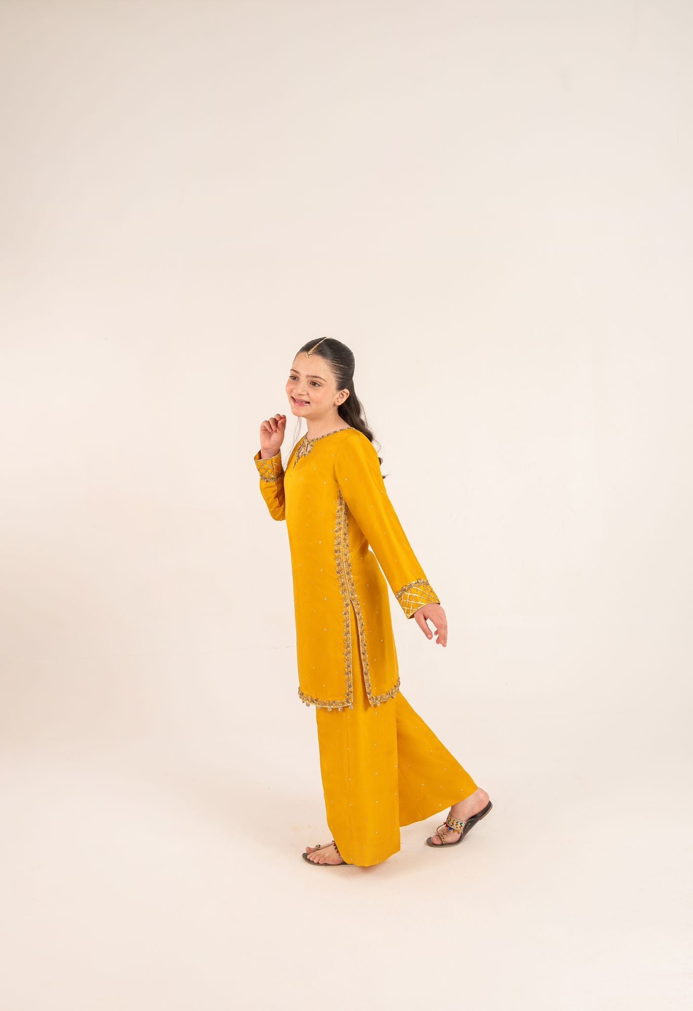 Inaya Mustard Yellow Gotah - K