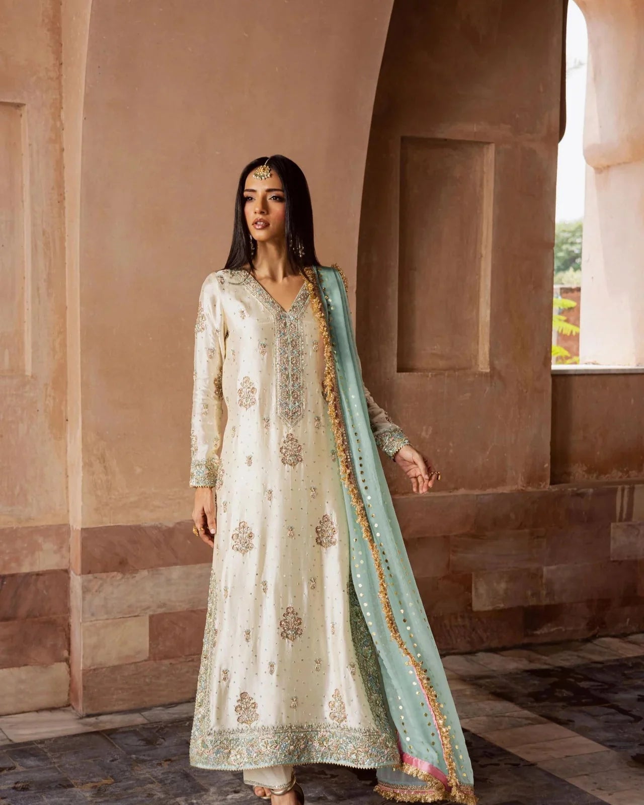 Apsara-Signature festive Edit