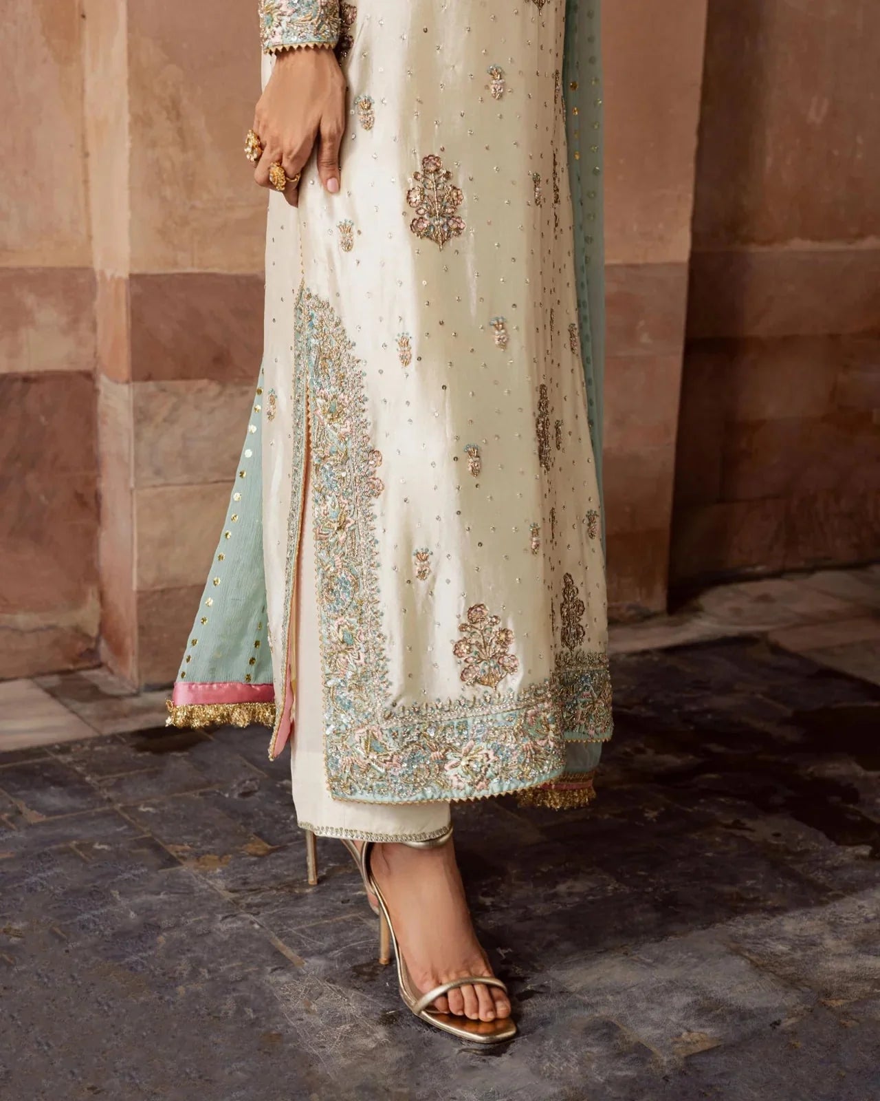 Apsara-Signature festive Edit