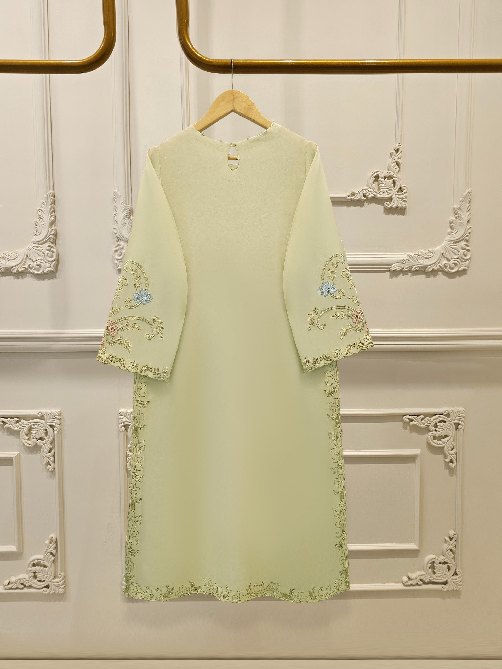 3 Piece- Pure Khaddi Silk Embroidered Suit S112306