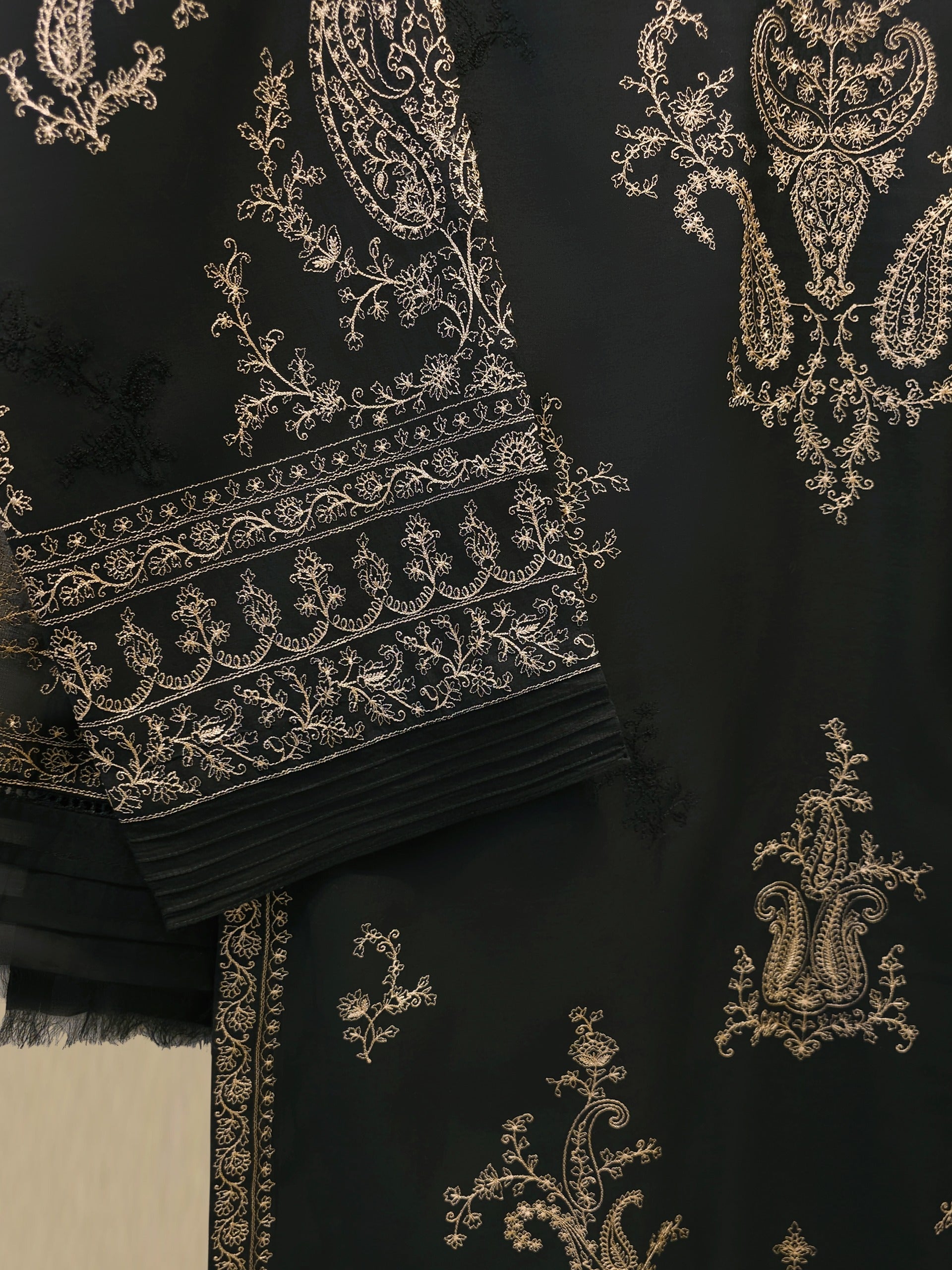 2 Piece - Embroidered Kora Cotton Suit S114119