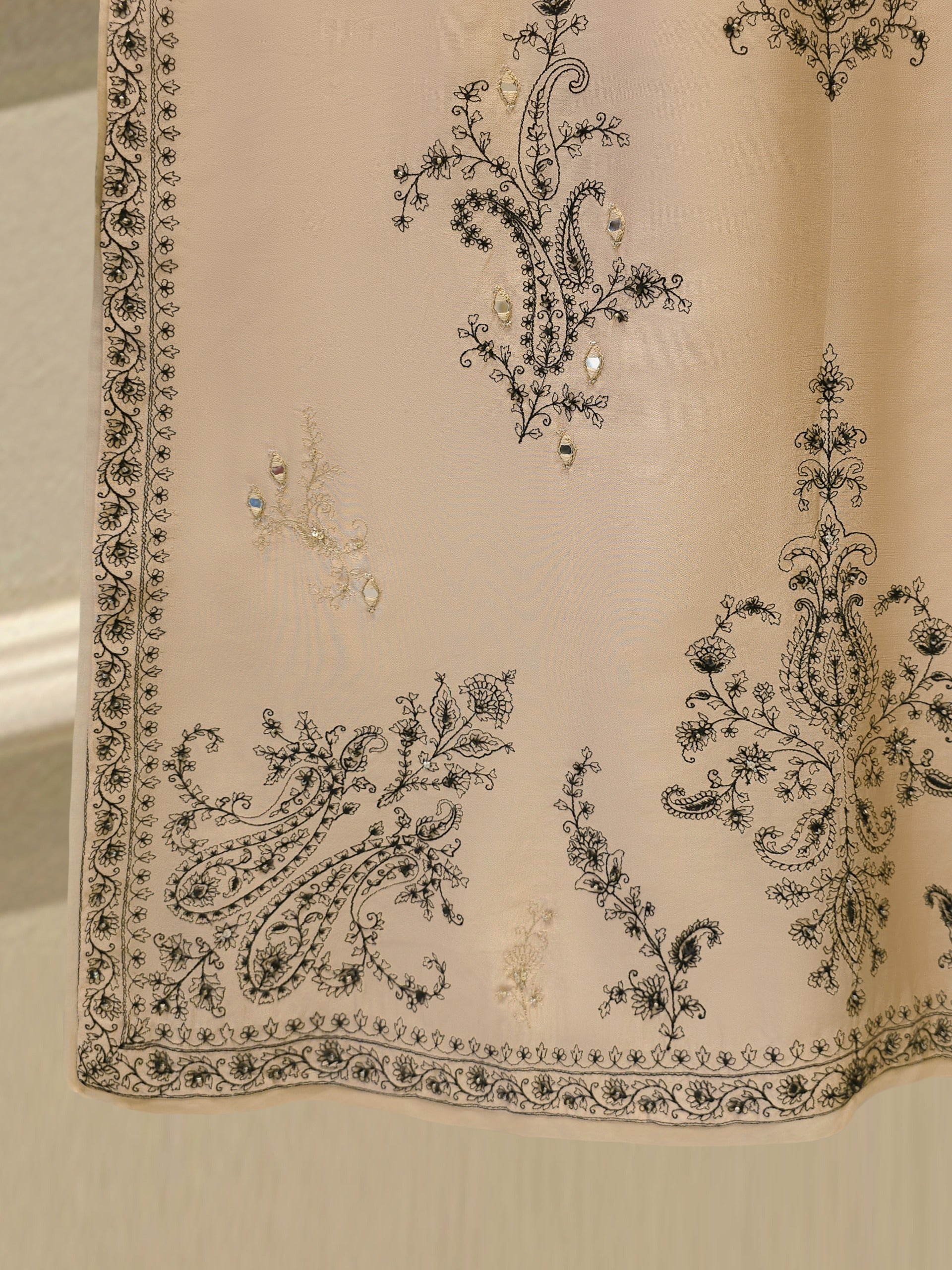 3 Piece- Pure Sheesha Silk Embroidered Suit S114239