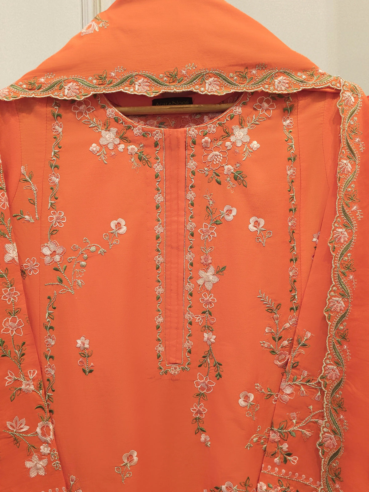 3 Piece - Embroidered Cambric Suit S114602
