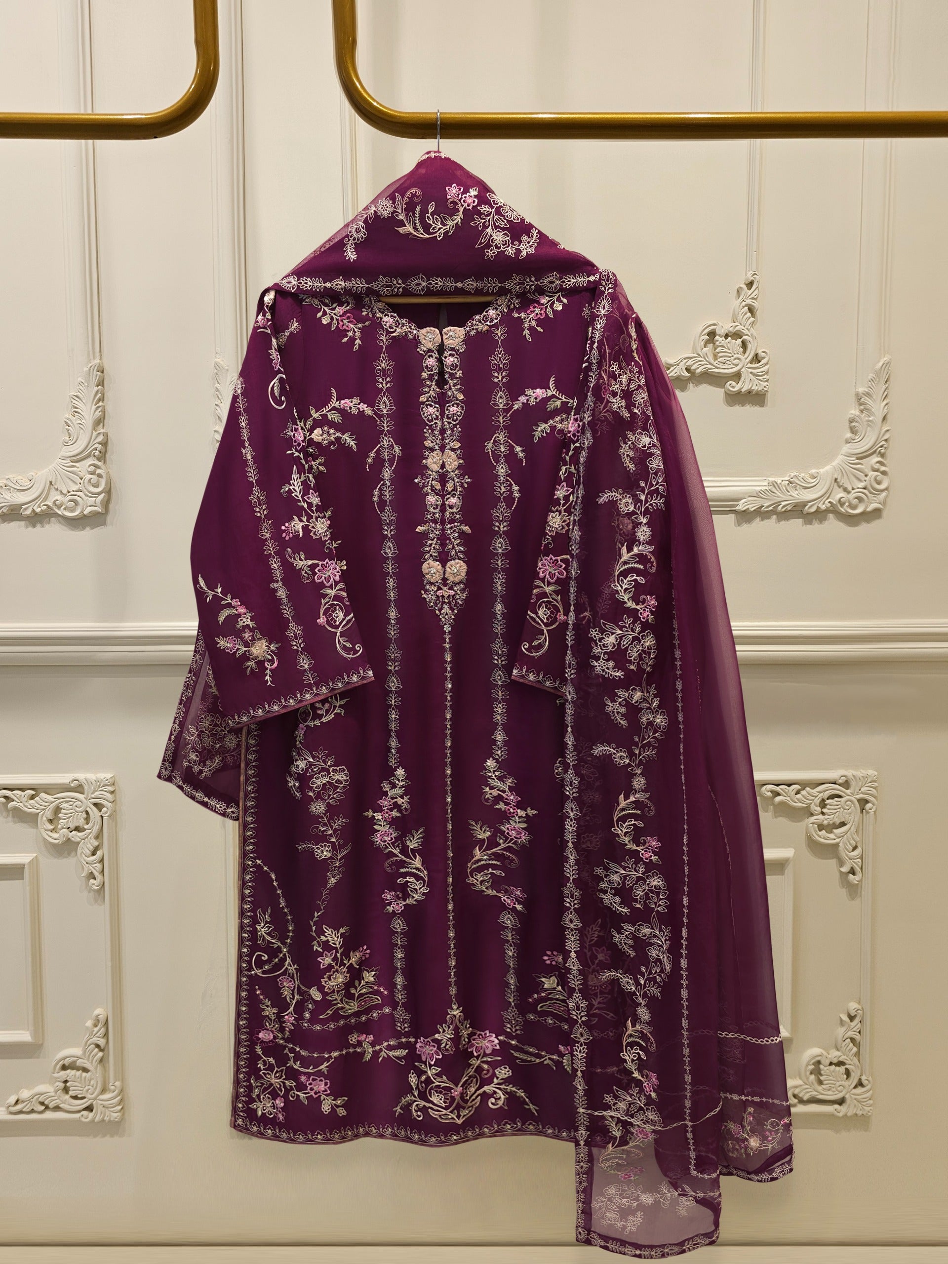 3 Piece - Pure Khaddi Silk Embroidered Suit S114652