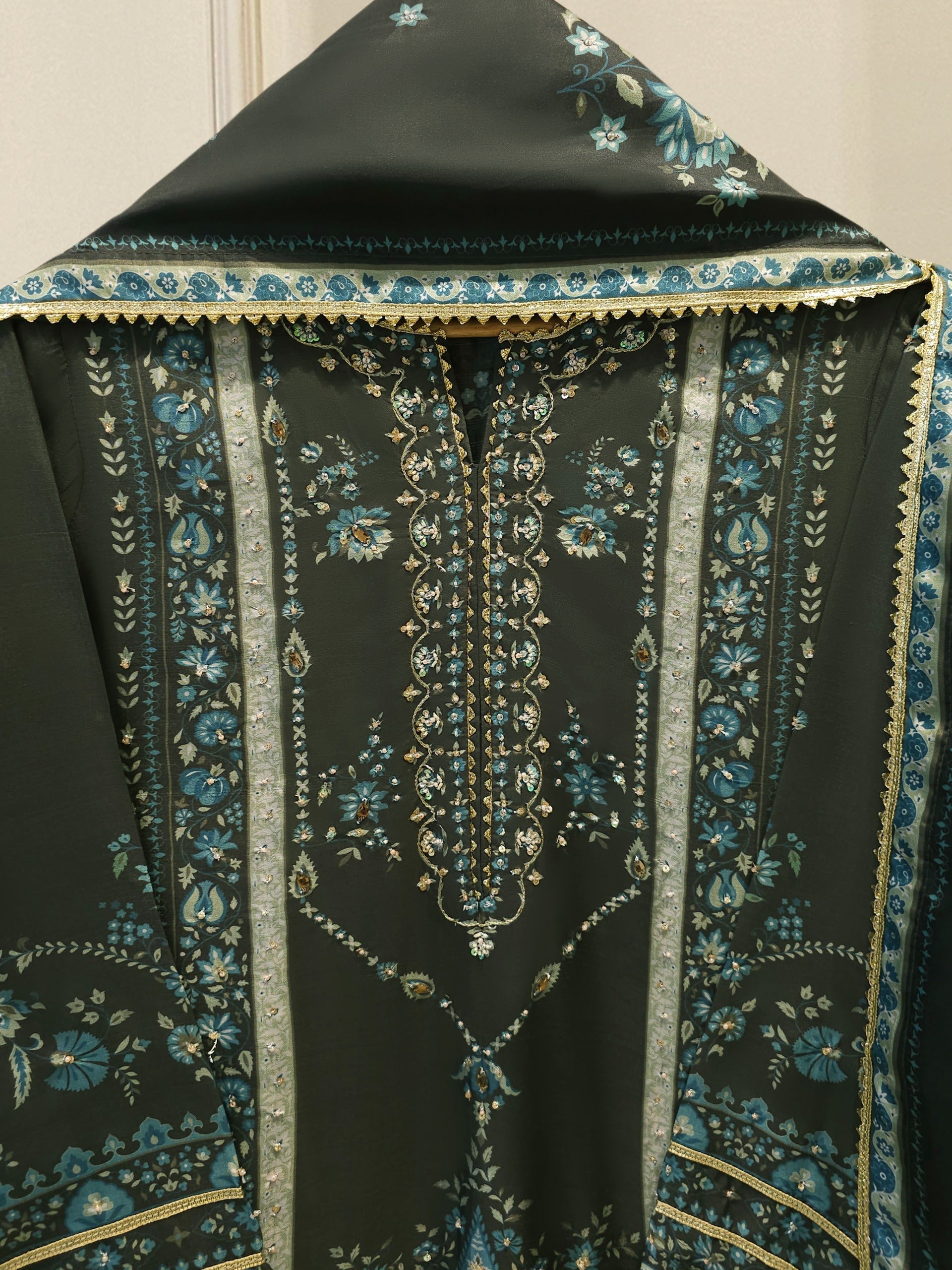 3-Piece Pure Embroidered Silk Suit – Luxury Elegant Women's Formal Wear S114736