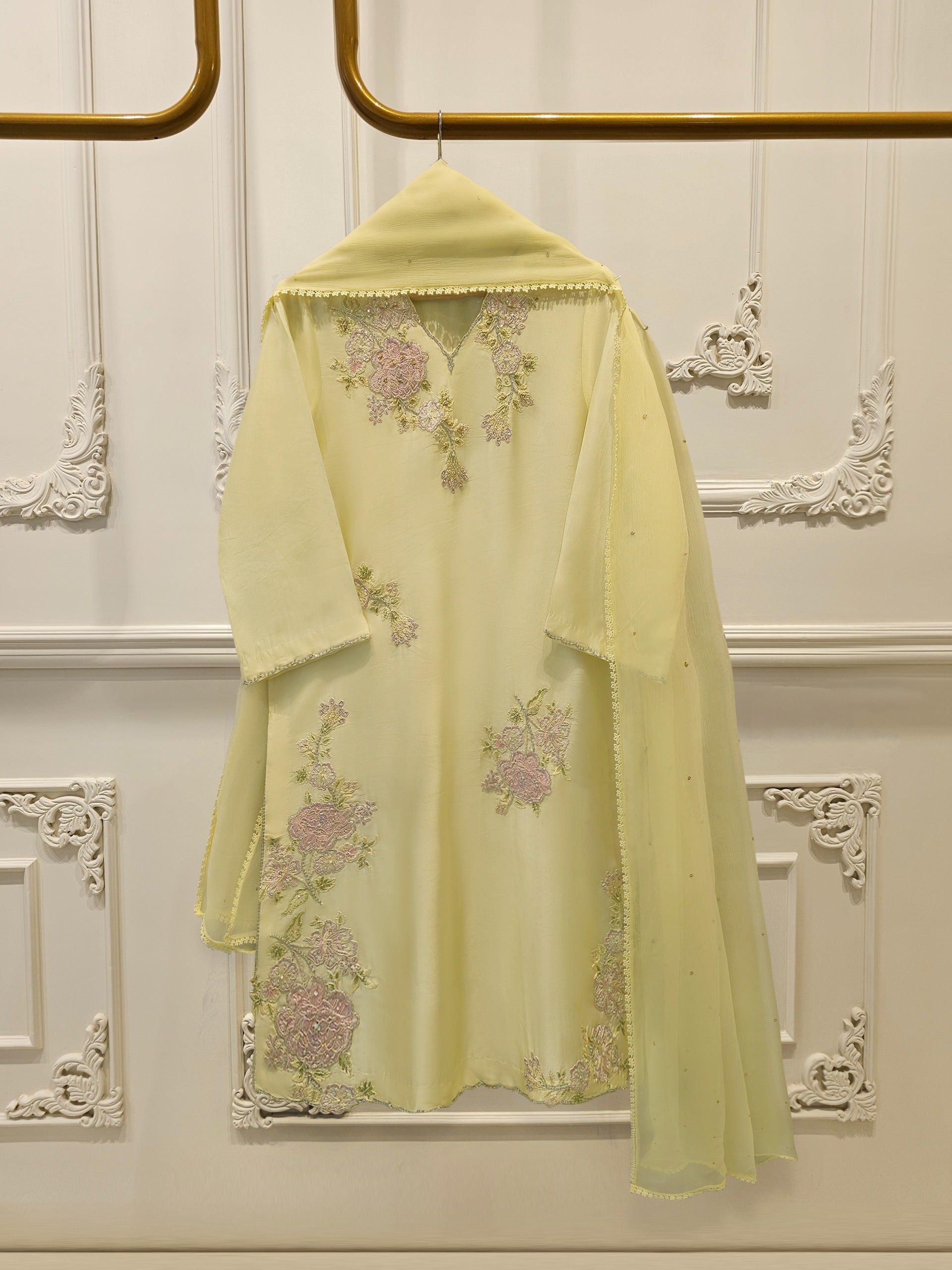 3 Piece- Pure Sheesha Silk Embroidered Suit S114793
