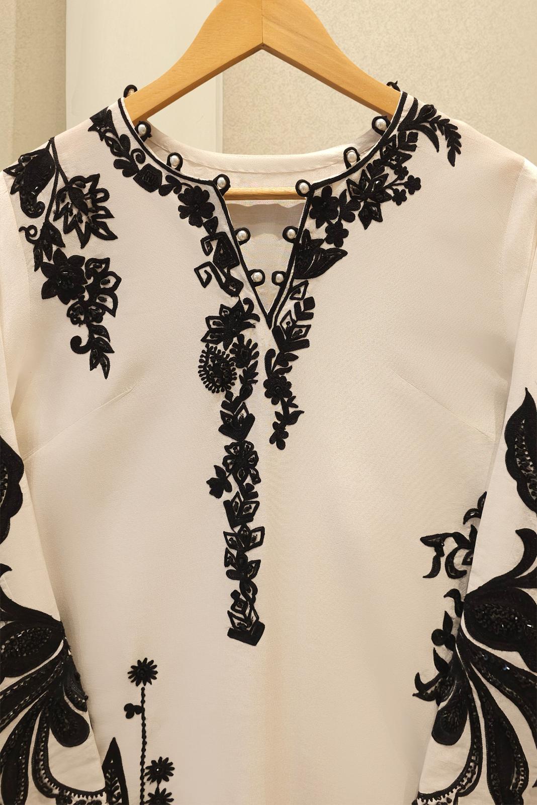 Monochrome Kaftan