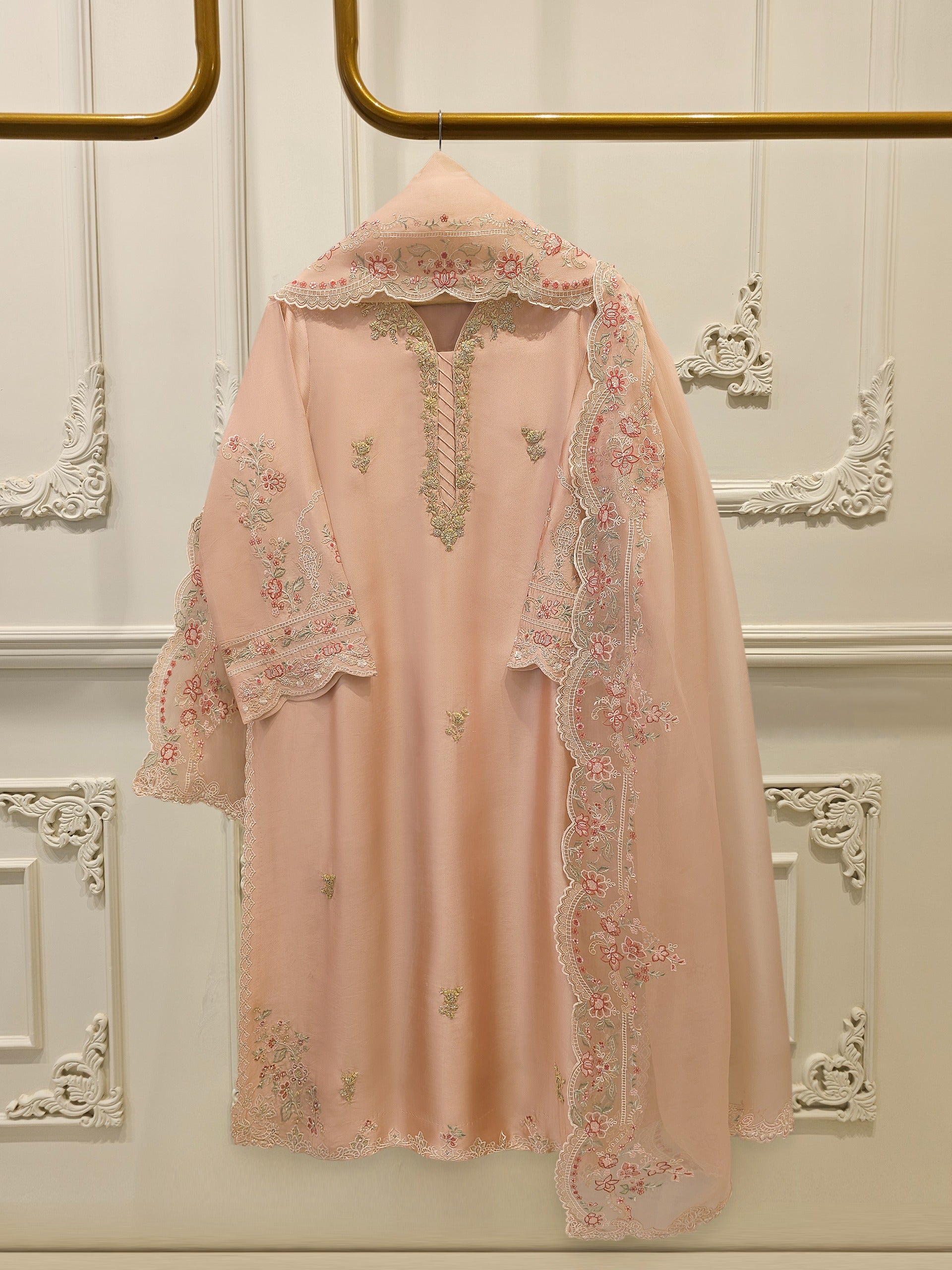 3 Piece- Pure Sheesha Silk Embroidered Suit S114921