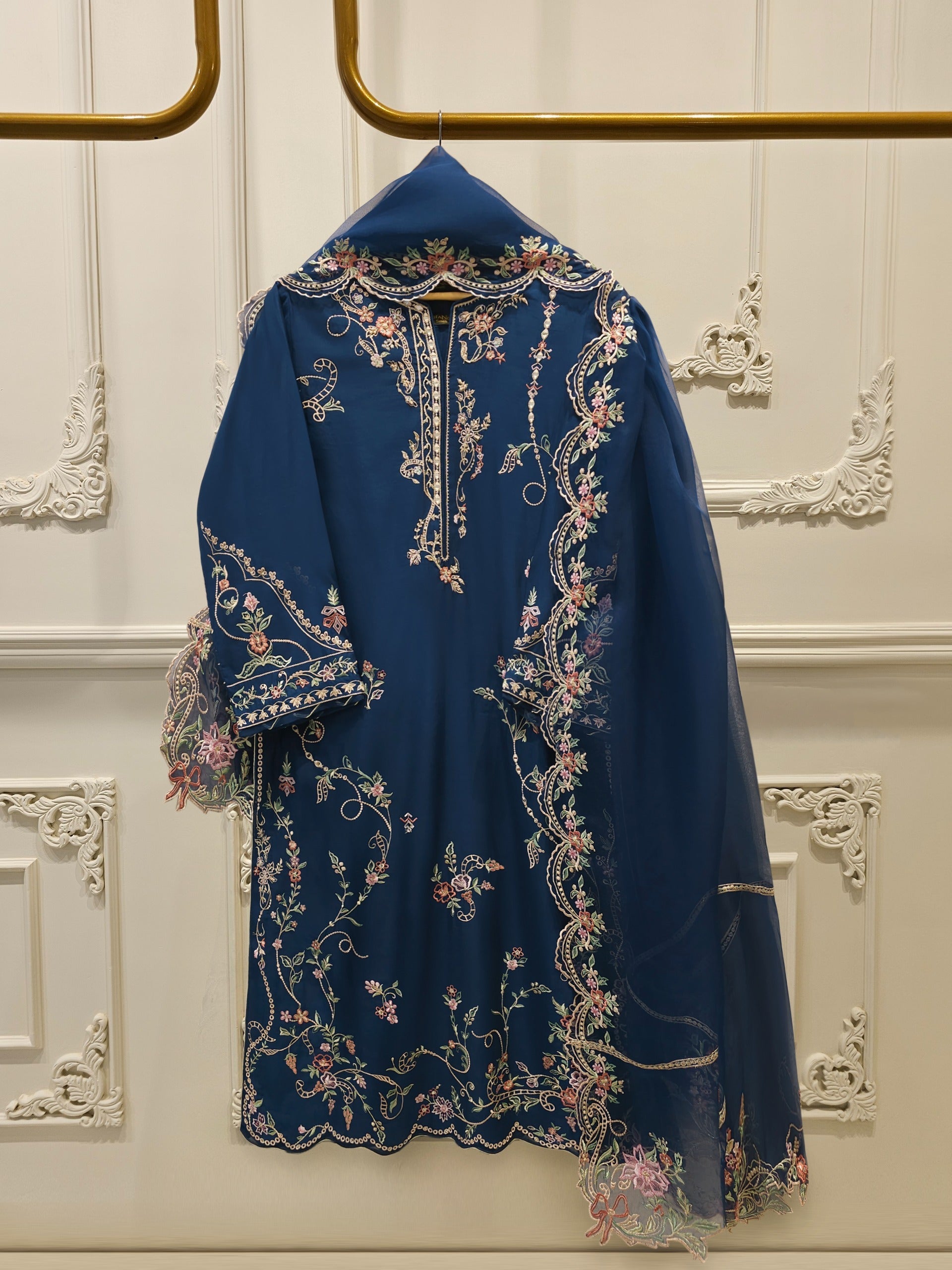 3 Piece - Pure Khaddi Silk Embroidered Suit S115040
