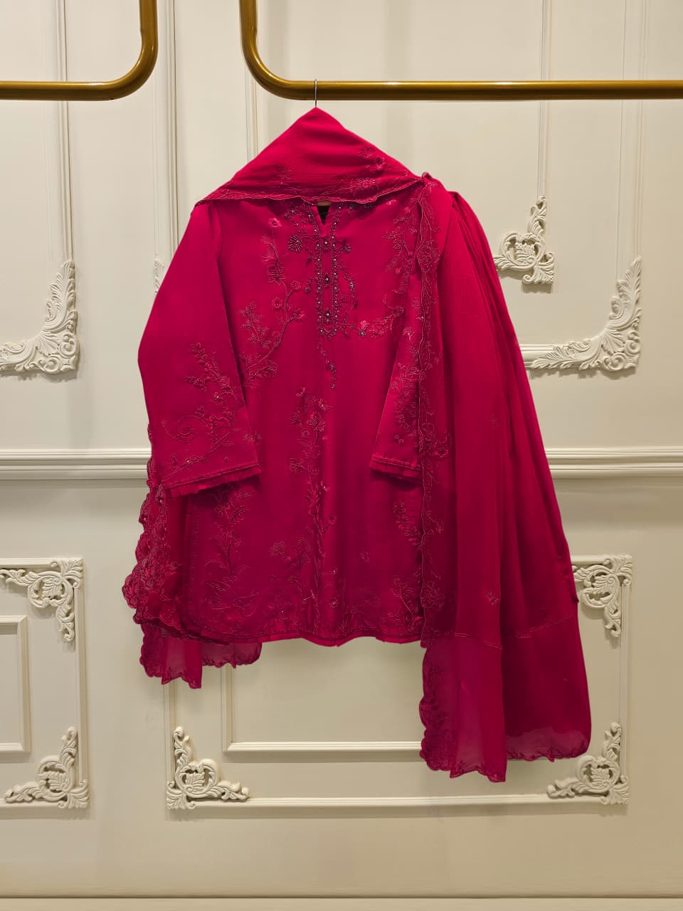 3 Piece- Pure Sheesha Silk Embroidered Suit S115108