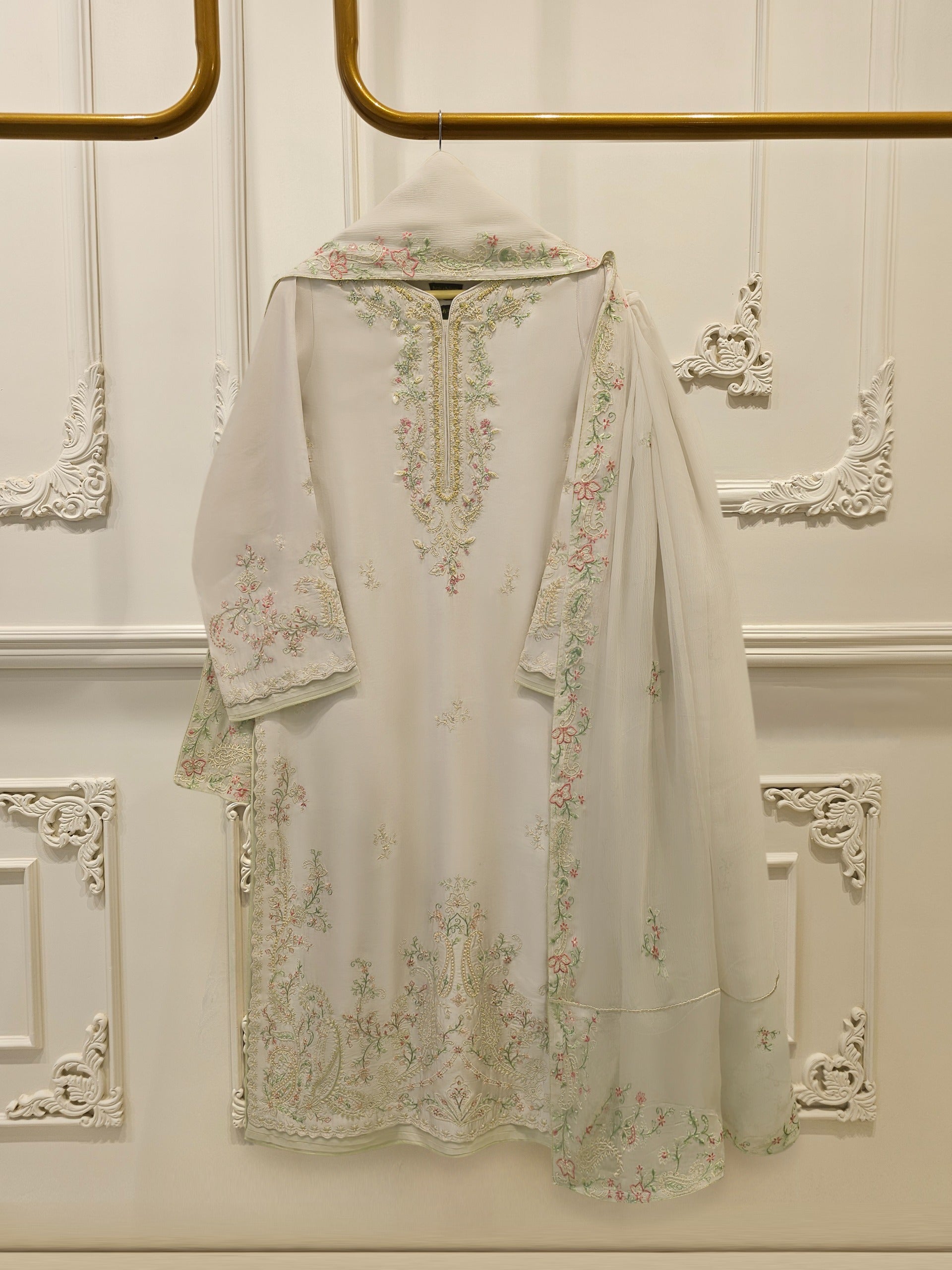 3 Piece- Pure Sheesha Silk Embroidered Suit S115118