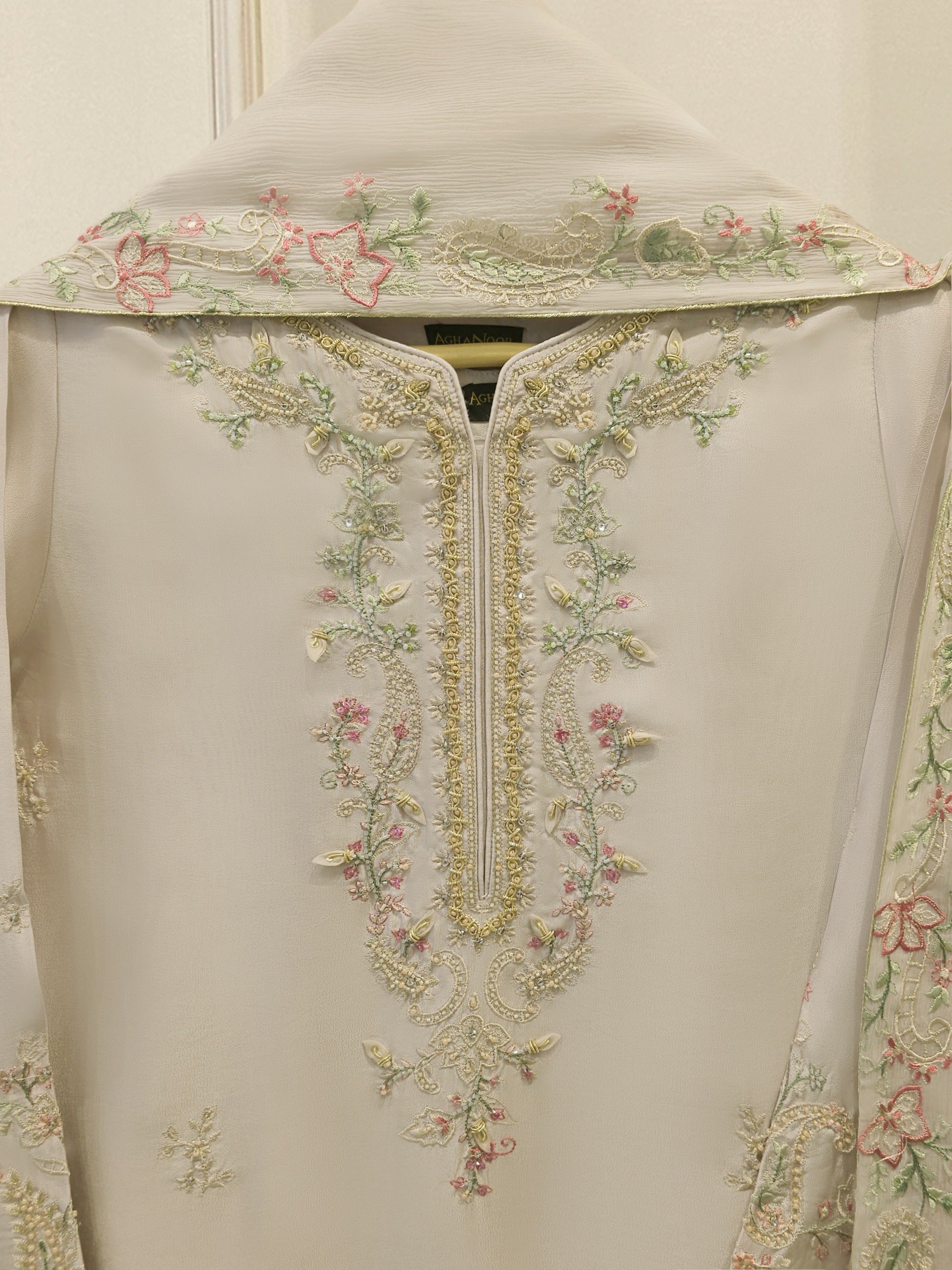 3 Piece- Pure Sheesha Silk Embroidered Suit S115118