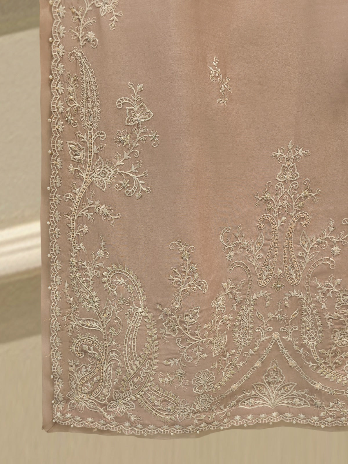 3 Piece - Pure Khaddi Silk Embroidered Suit S115129