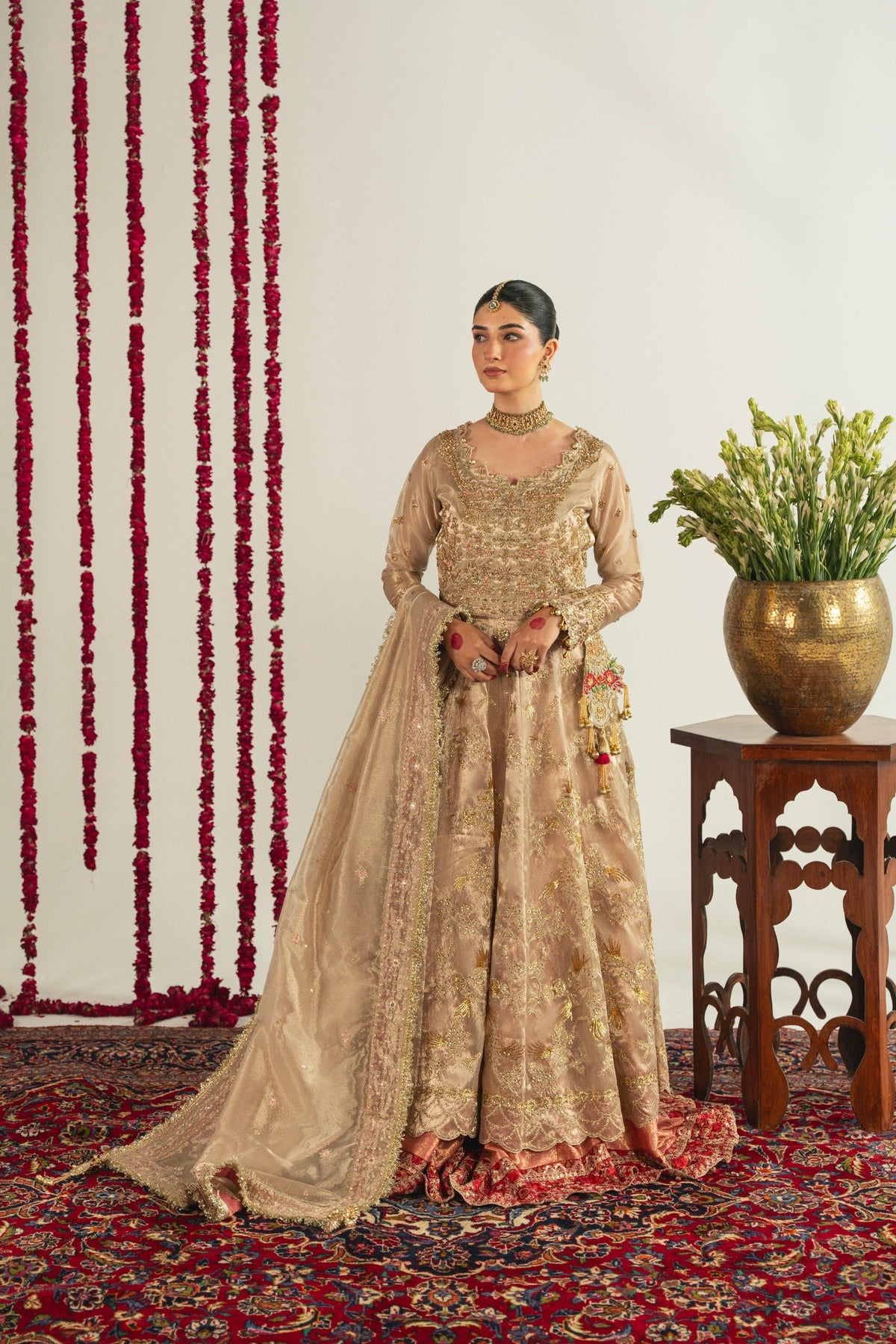 Gold Rania Kalidaar