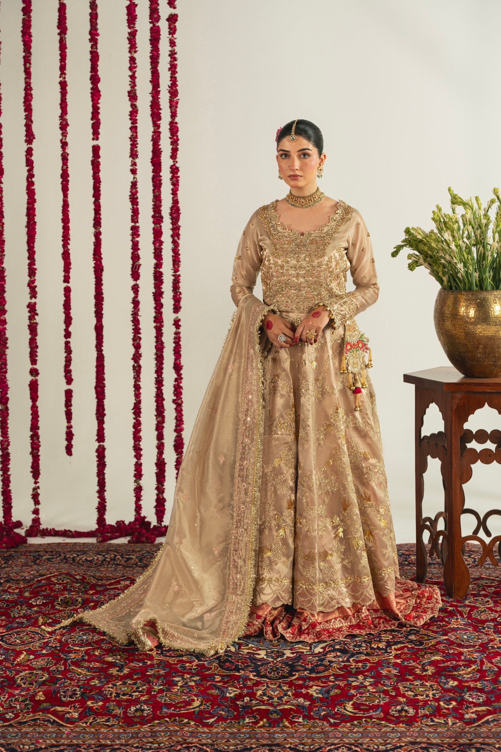 Gold Rania Kalidaar
