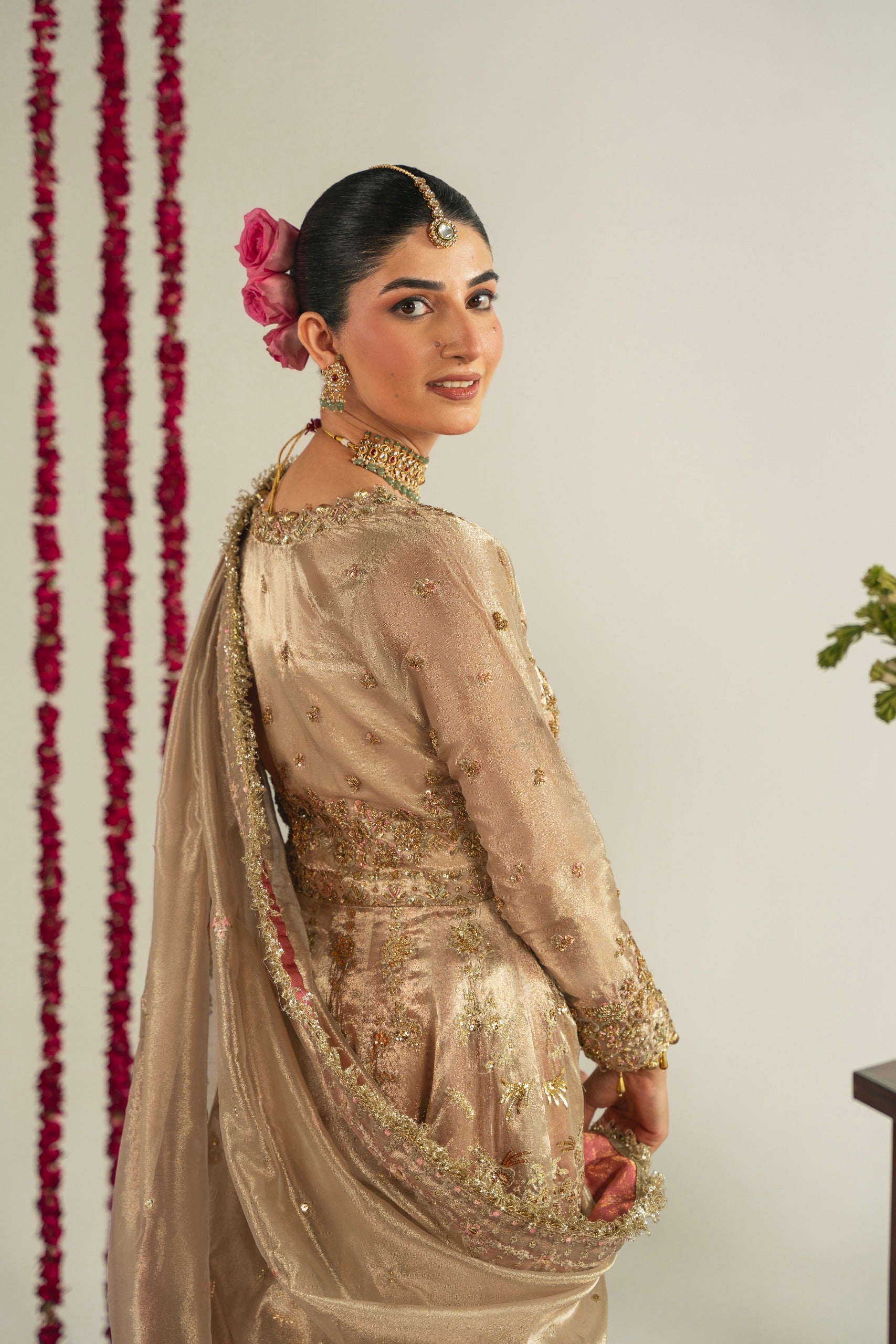 Gold Rania Kalidaar