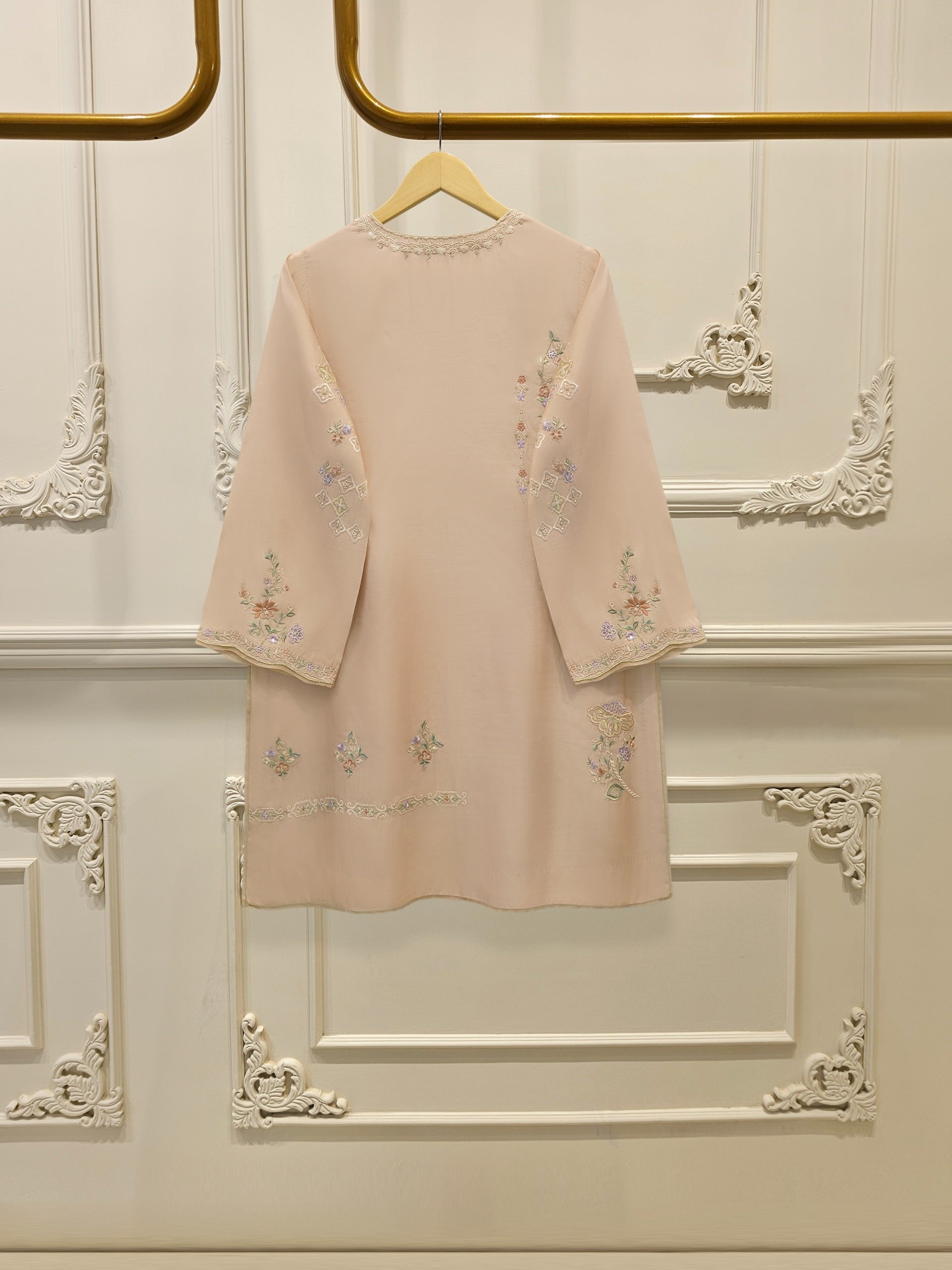 3 Piece - Pure Khaddi Silk Embroidered Suit S115261