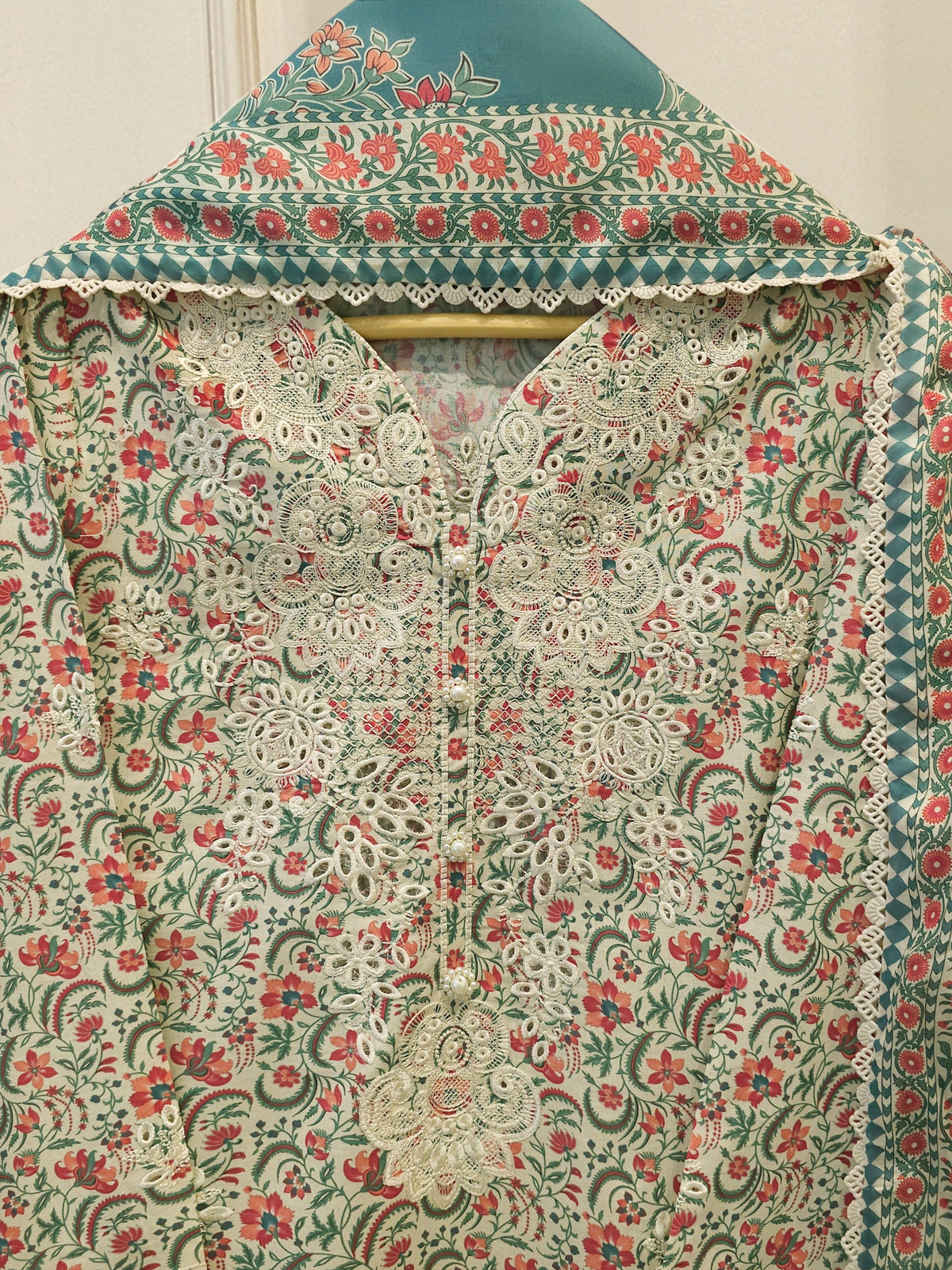 3-Piece Embroided Lawn Suit S115343